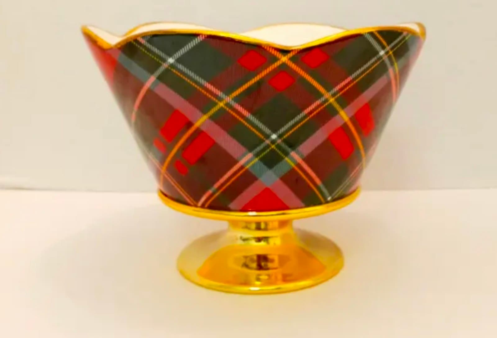 Vintage Teleflora Plaid Pedestal Bowl: Red and Green Christmas Decor - Thumbnail 5