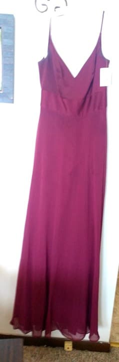 Bridesmaid Dress Sz 2 Wine David's Bridal - Thumbnail 7