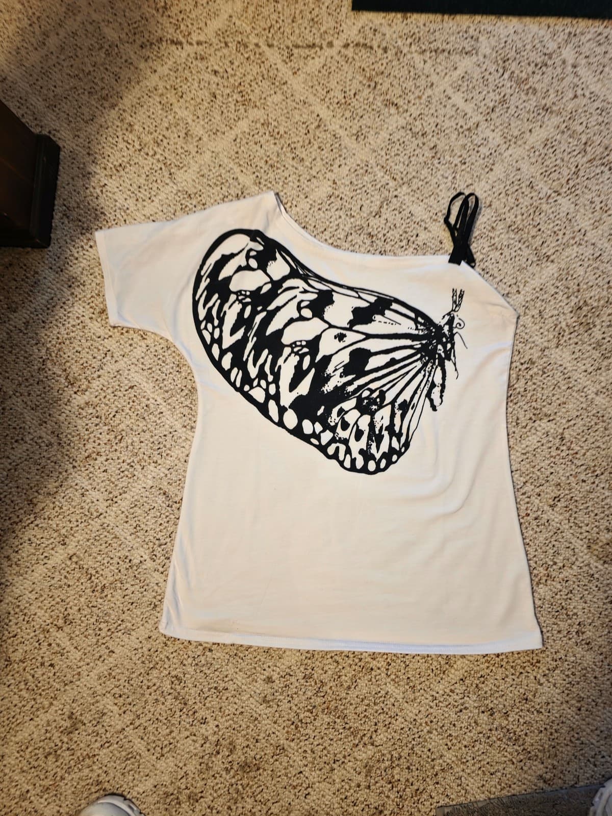 Butterfly 80's style Shirt sz large - Thumbnail 2