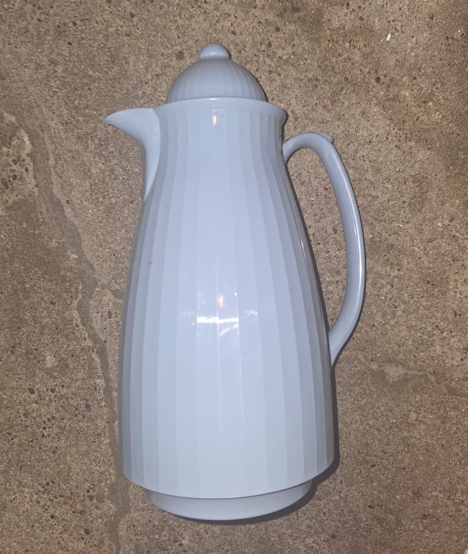Vintage Crown Corning Thermique insulated Thermos, pitcher with Handle, lid and - Image 1
