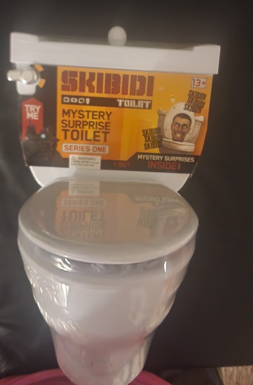 SKIBIDI Toilet Mystery Toilet Mystery Toilet with Surprise Toys to Discover - Thumbnail 4