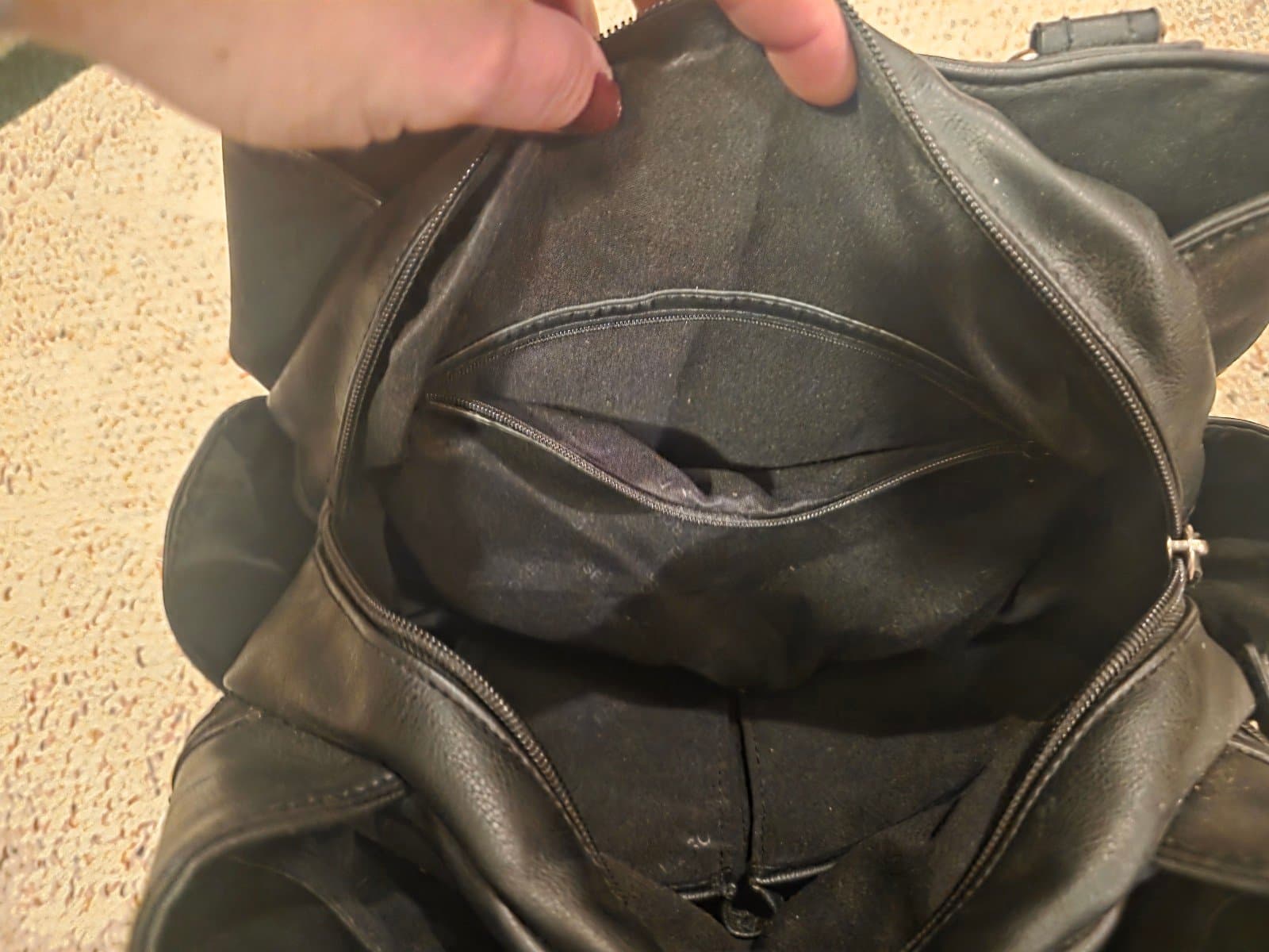 Rosetti Midtown Satchel in Black - Thumbnail 4