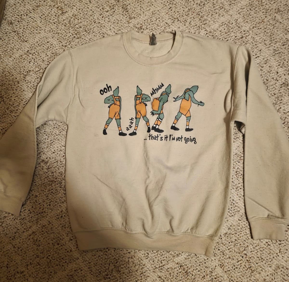 Women's Grinch Sweatshirt sz Medium - Image 1