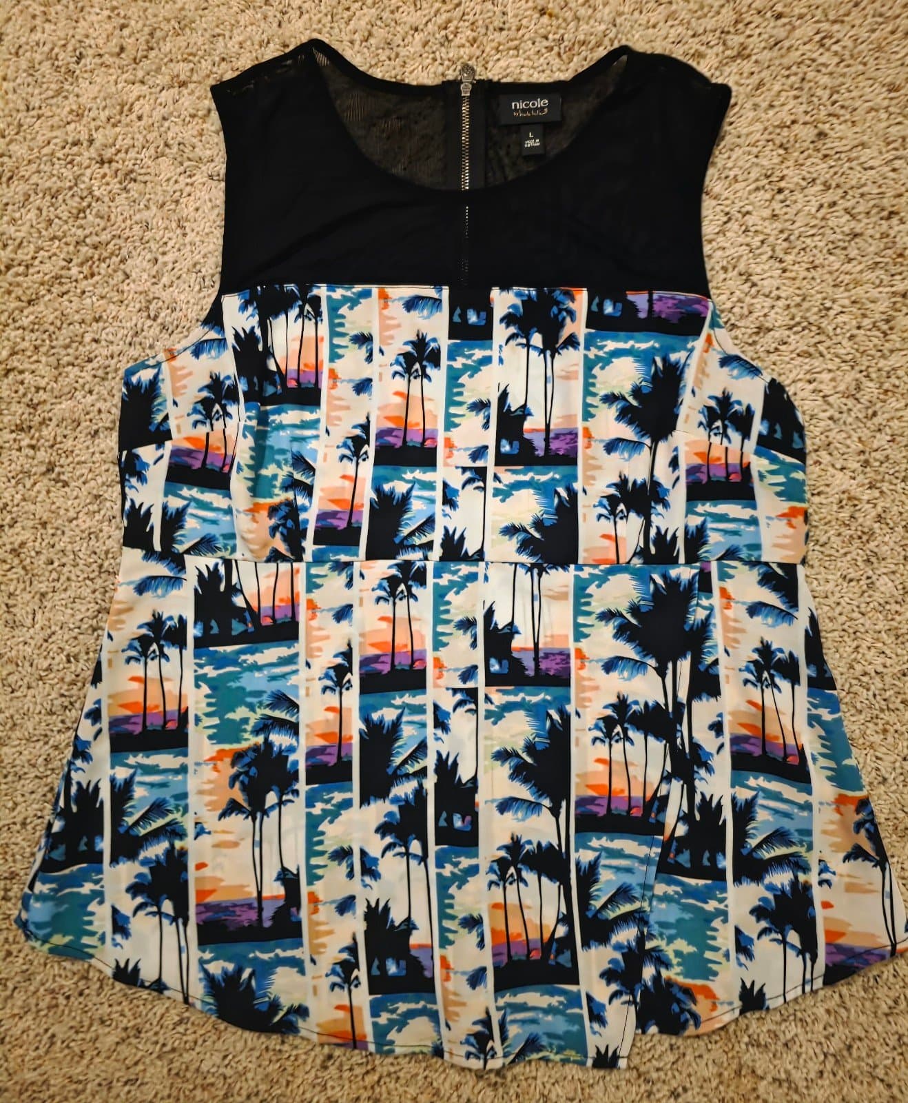 Women's tank top sz Large by Nicole - Thumbnail 2