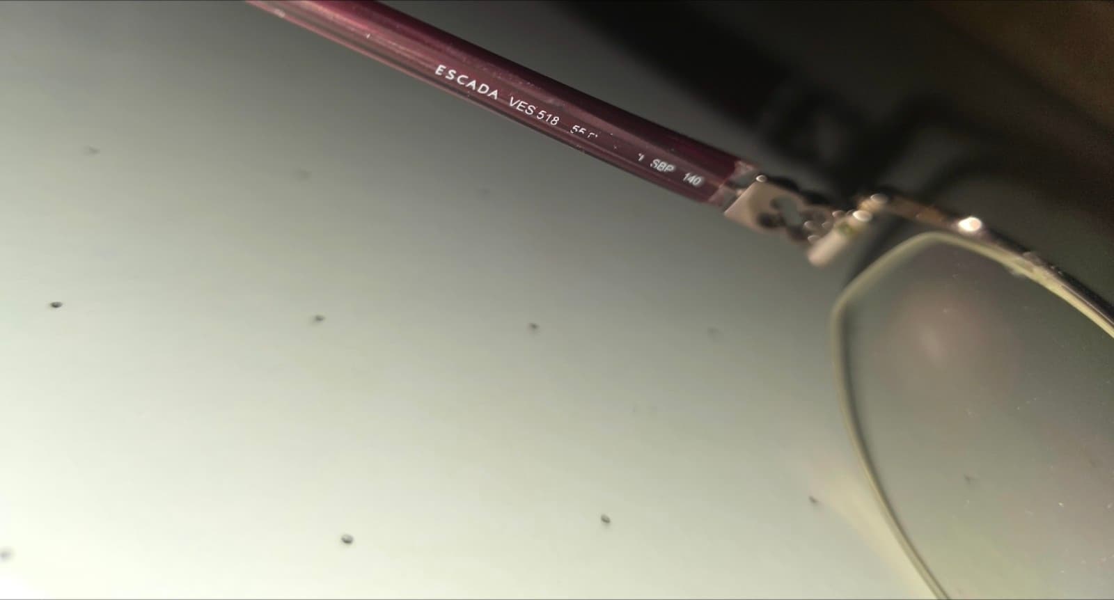 Guess Glasses Burgundy with Case - Thumbnail 8