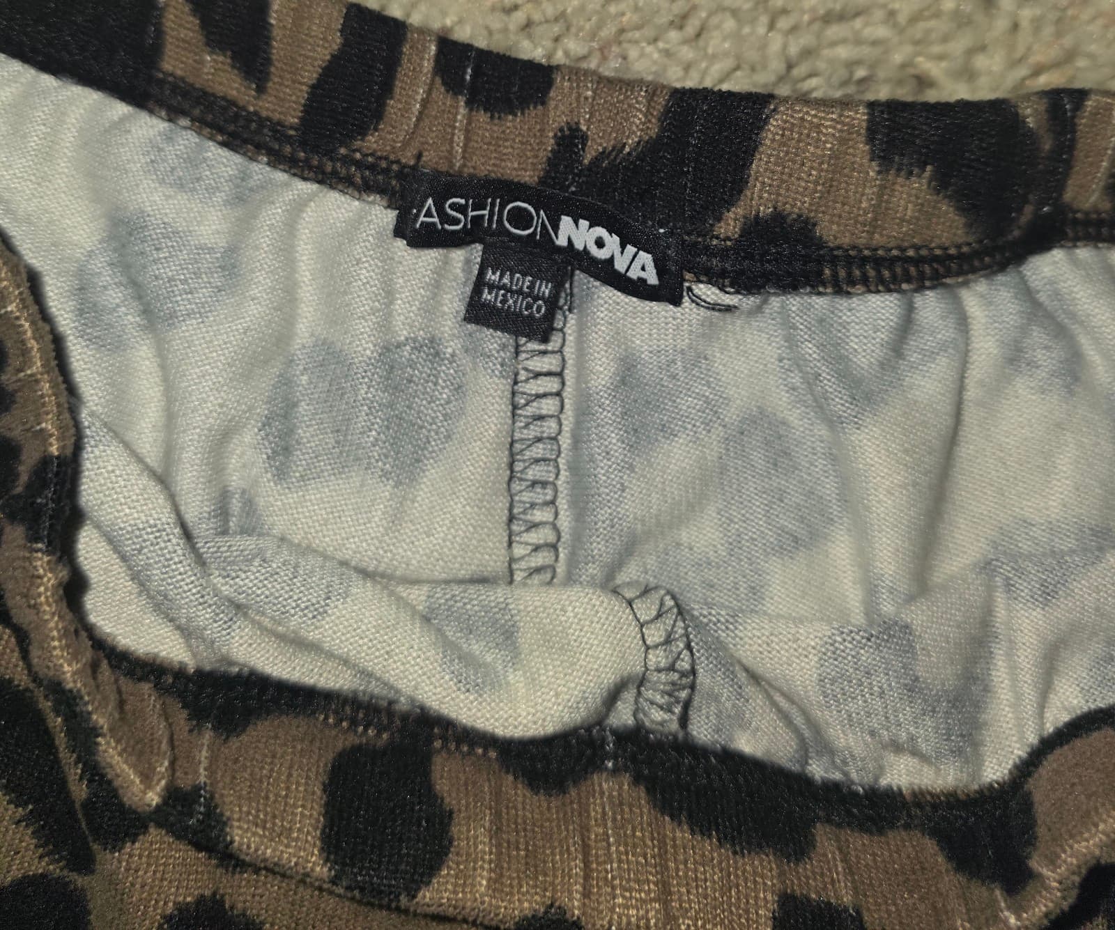 Women's shirts sz Medium - Thumbnail 3