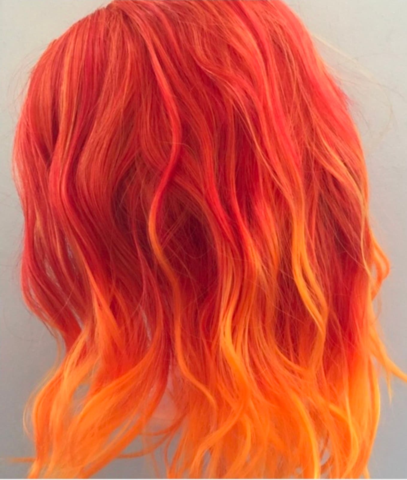 Short Bob Wavy Curly Orange Ombre Wig - Image 1