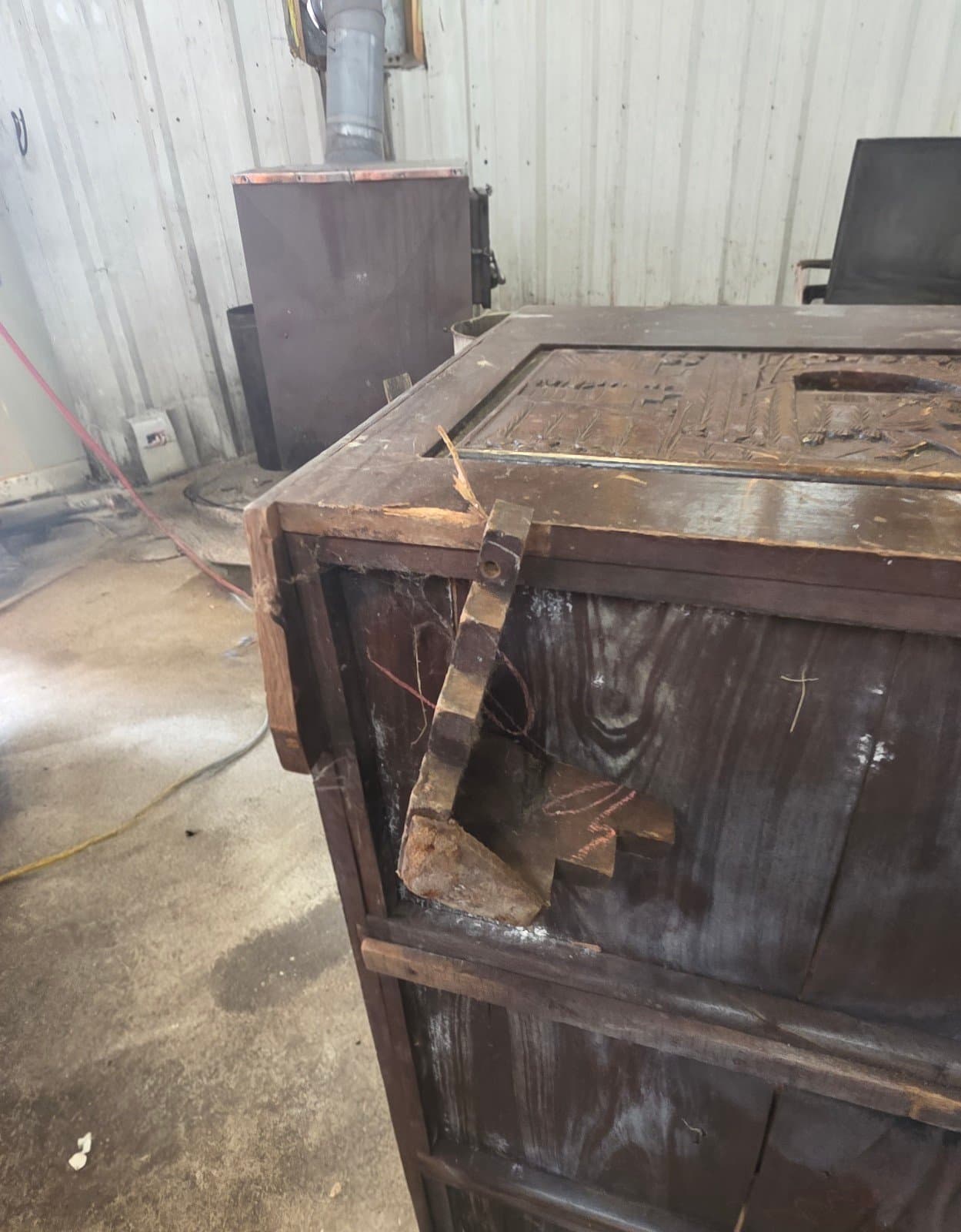 Vintage Chinese Trunk - Thumbnail 9