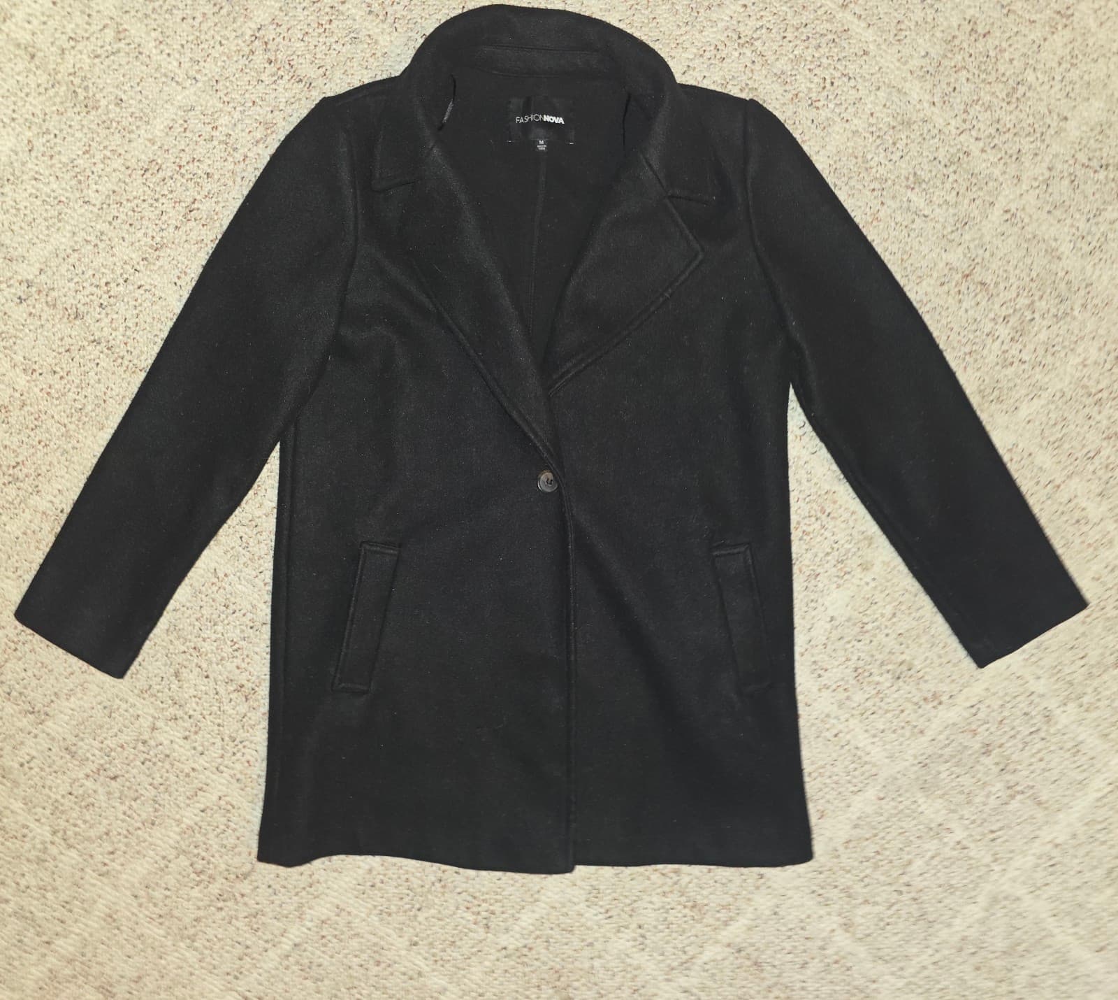 Women's Coat sz medium by Fashion Nova - Thumbnail 2