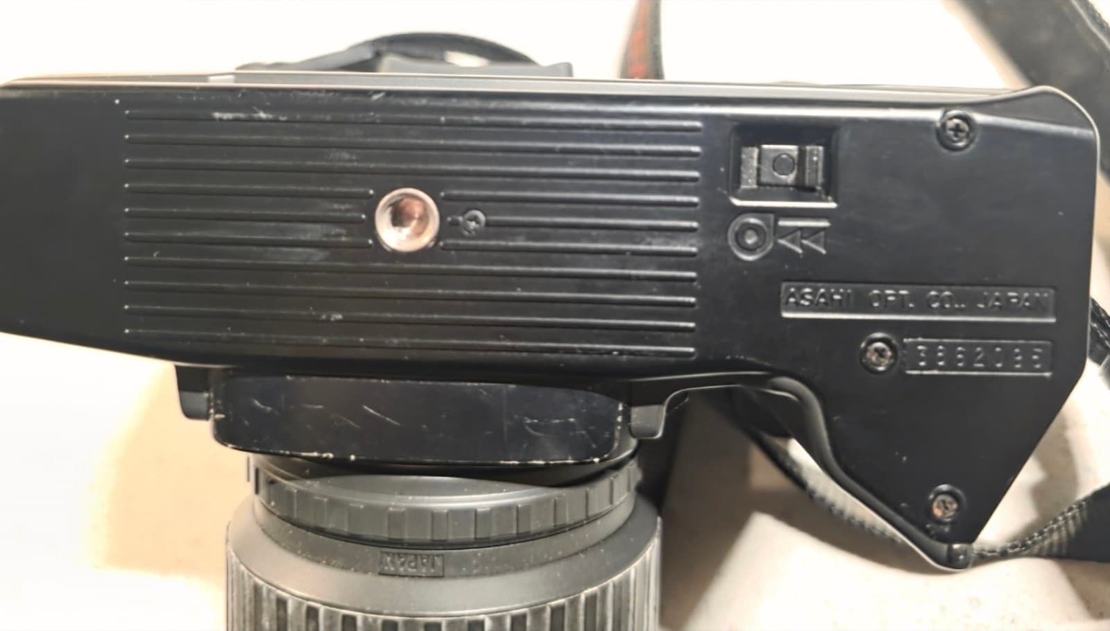 Pentax SF1 35mm SLR Film Camera with 2 lenses - Thumbnail 4