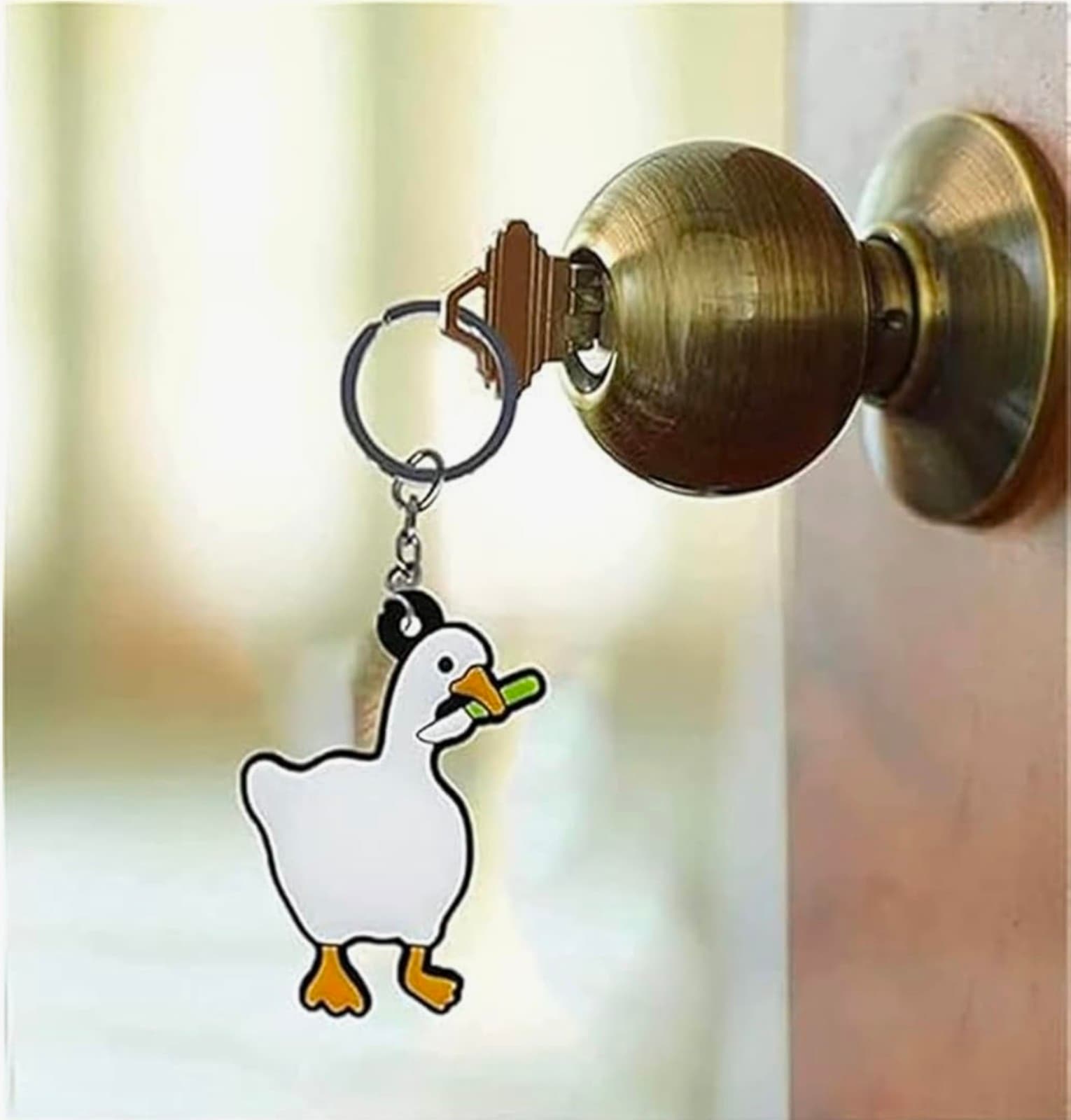 Goose with a Knife Keychain - Thumbnail 2