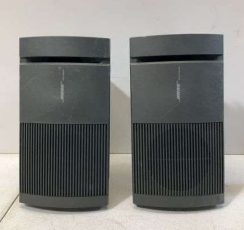 Bose Model V-100 Video Speaker Set - Image 1