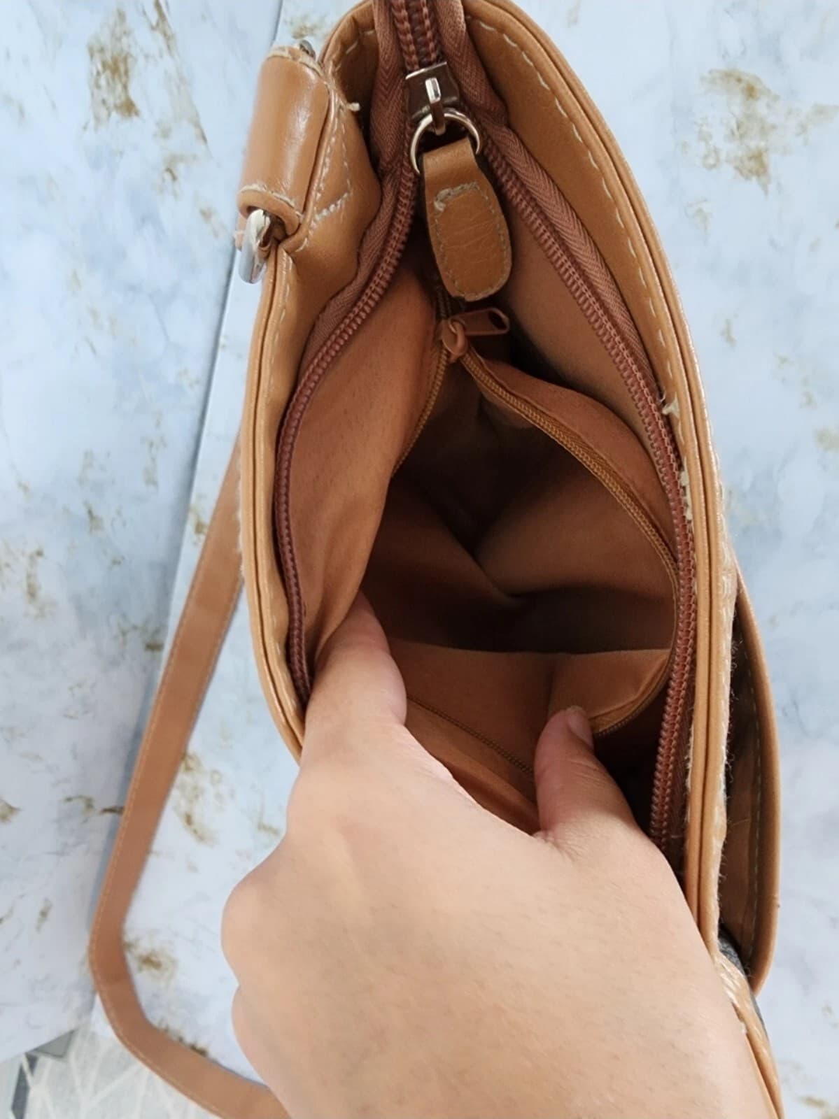 George Crossbody Shoulder Purse Bag Tan And Brown Faux Leather - Thumbnail 7