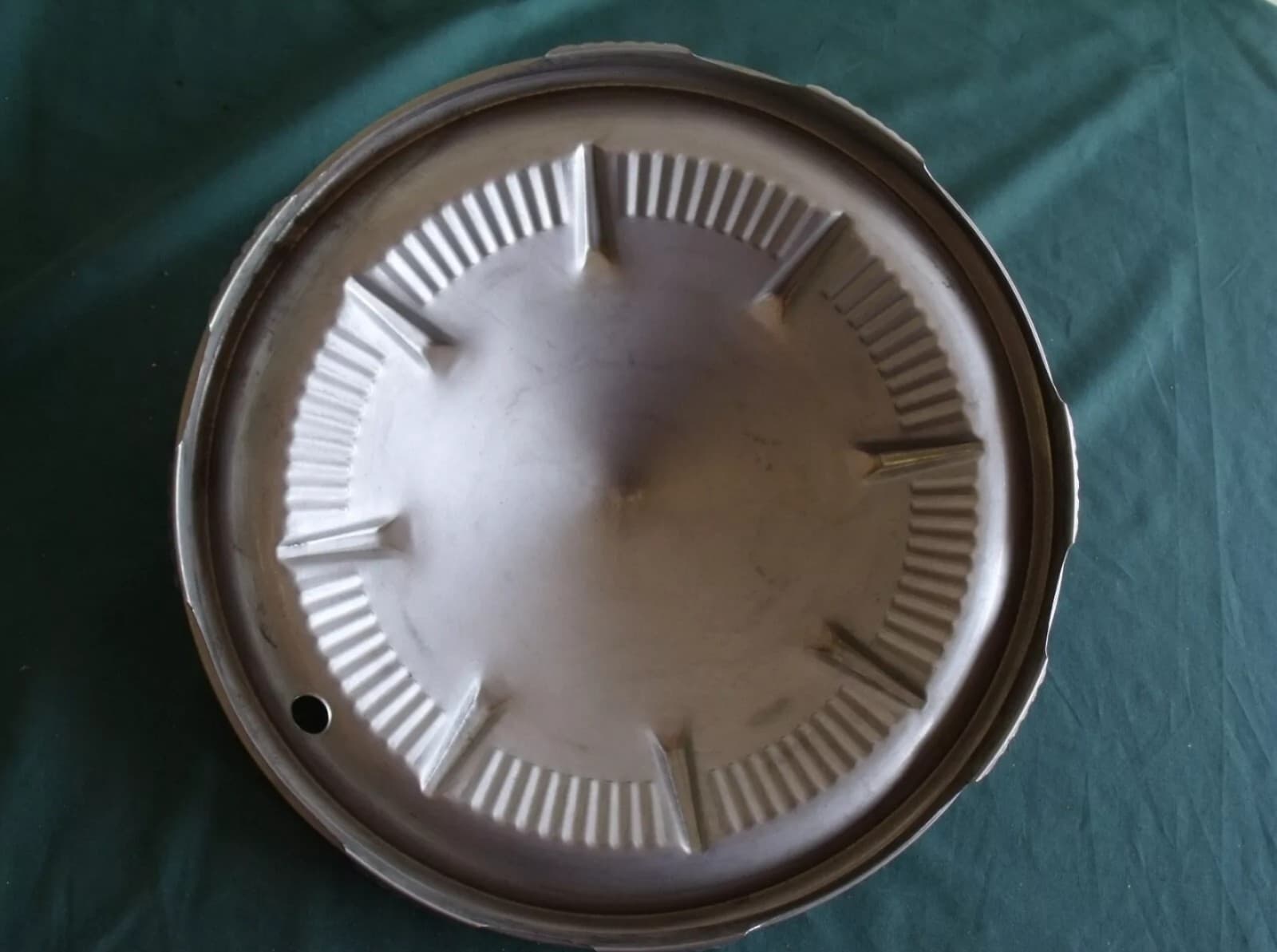 1960 Ford Galaxie Starliner Full Wheel Cover Sunliner FoMoCo 60 - Thumbnail 3