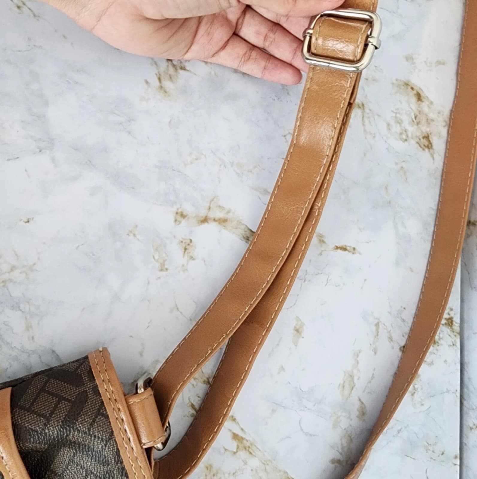 George Crossbody Shoulder Purse Bag Tan And Brown Faux Leather - Thumbnail 3