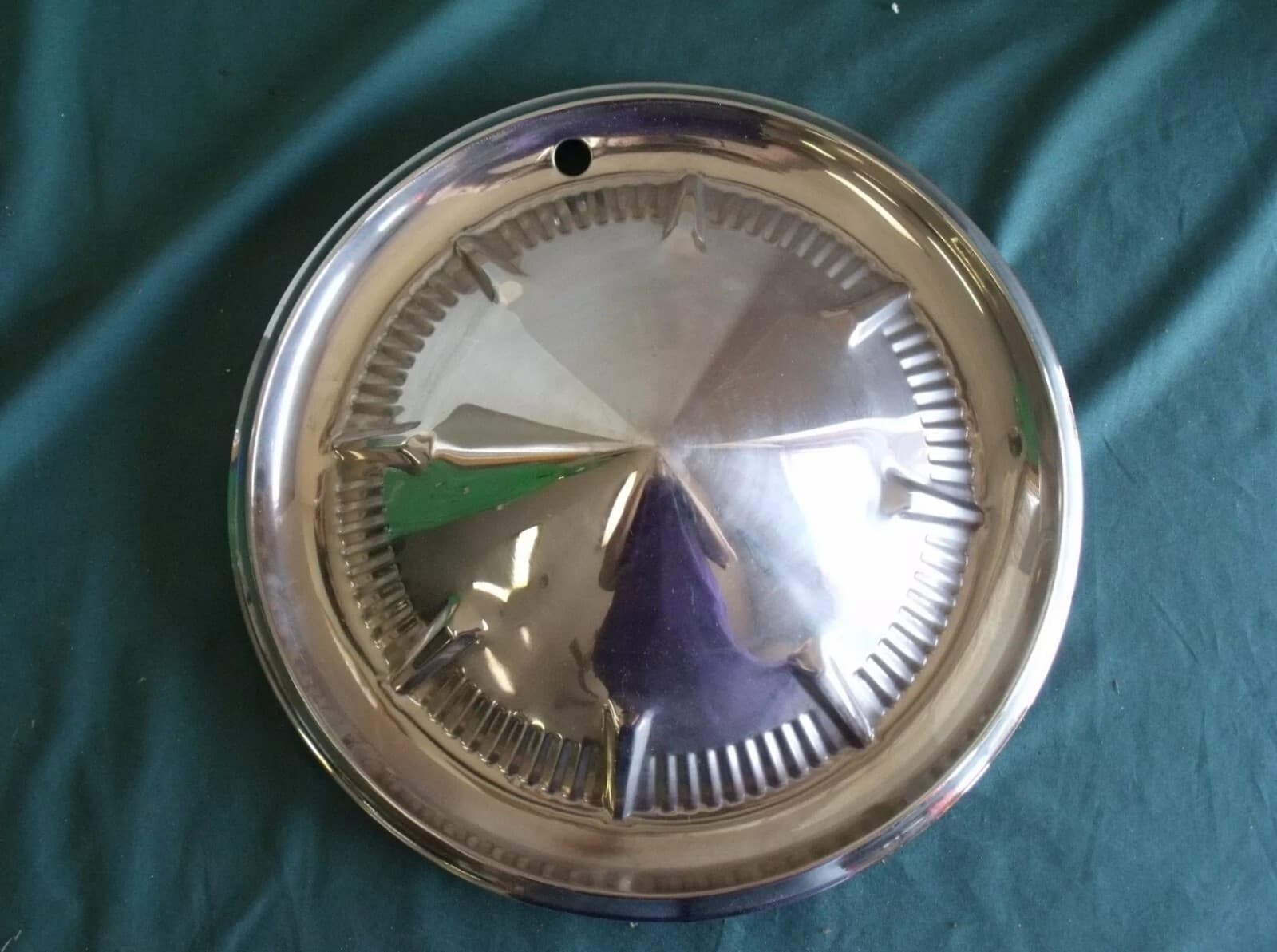 1960 Ford Galaxie Starliner Full Wheel Cover Sunliner FoMoCo 60 - Image 1