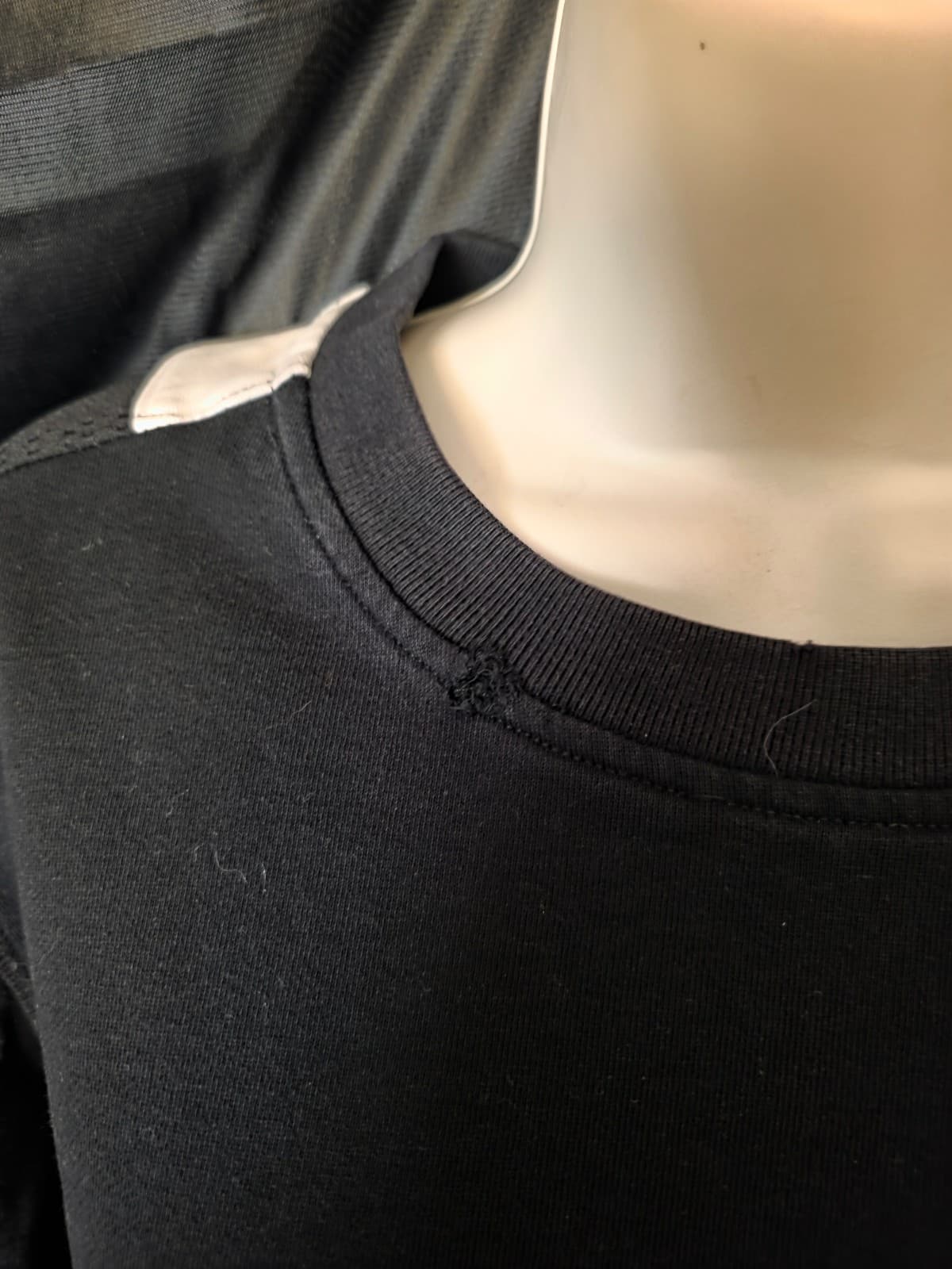 Psycho Bunny Sweatshirt sz Medium - Thumbnail 3