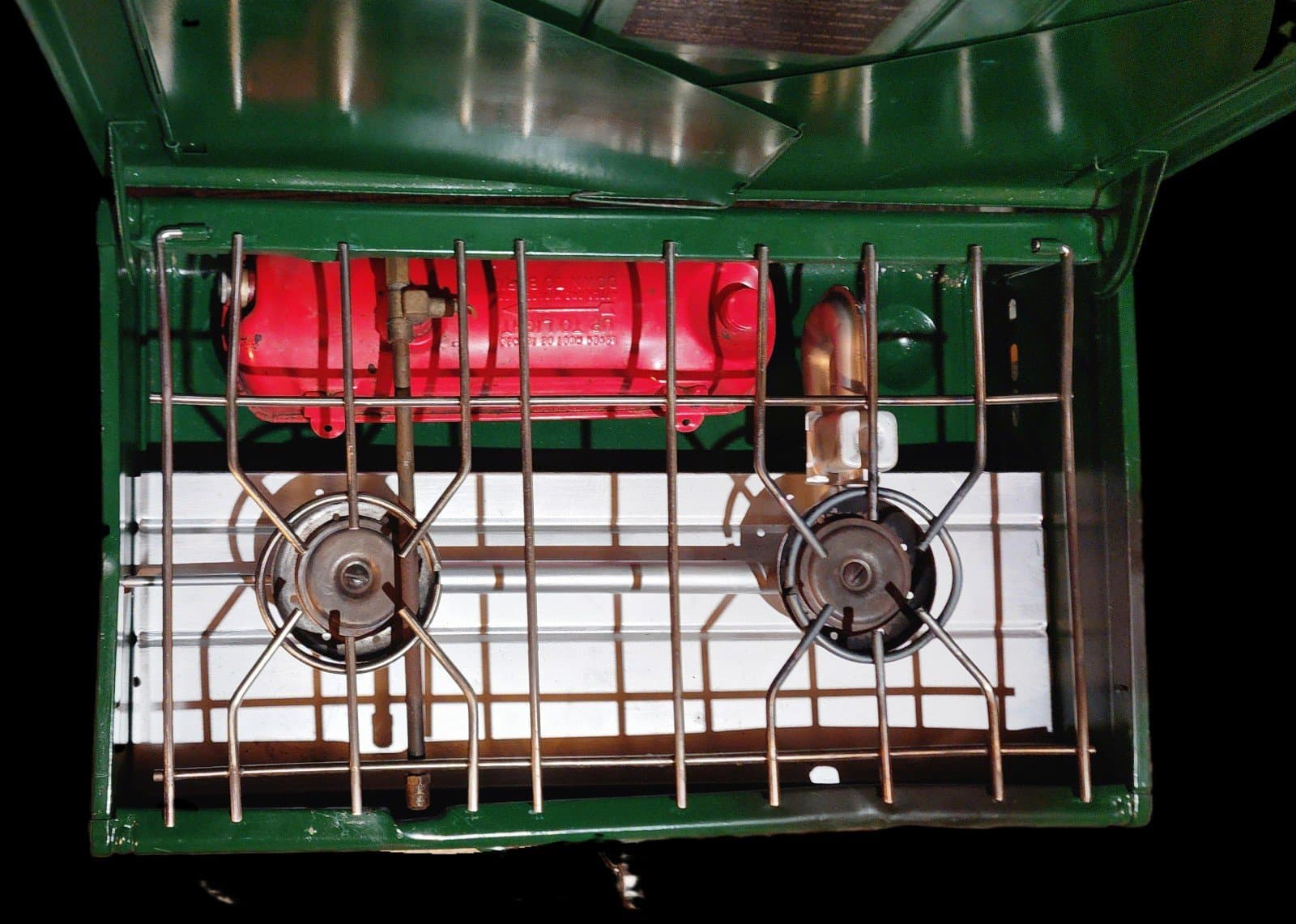 Coleman Dual Fuel Camping Suitcase Stove 2 Burner - Vintage - Thumbnail 2