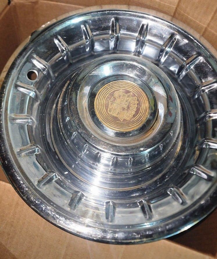 1956 Cadillac Hub Caps 15" Set of 4 Caddy Wheel Covers Hubcaps - Thumbnail 3