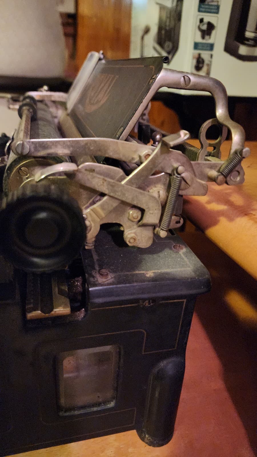 Antique Royal Typewriter Model 1 RARE! - Thumbnail 7