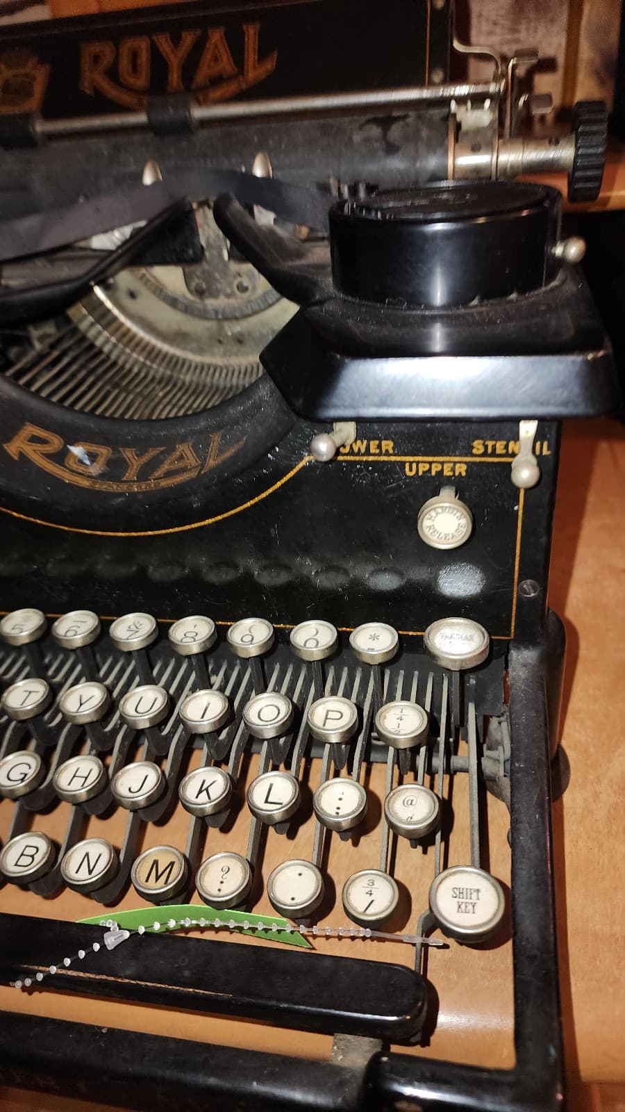 Antique Royal Typewriter Model 1 RARE! - Thumbnail 3