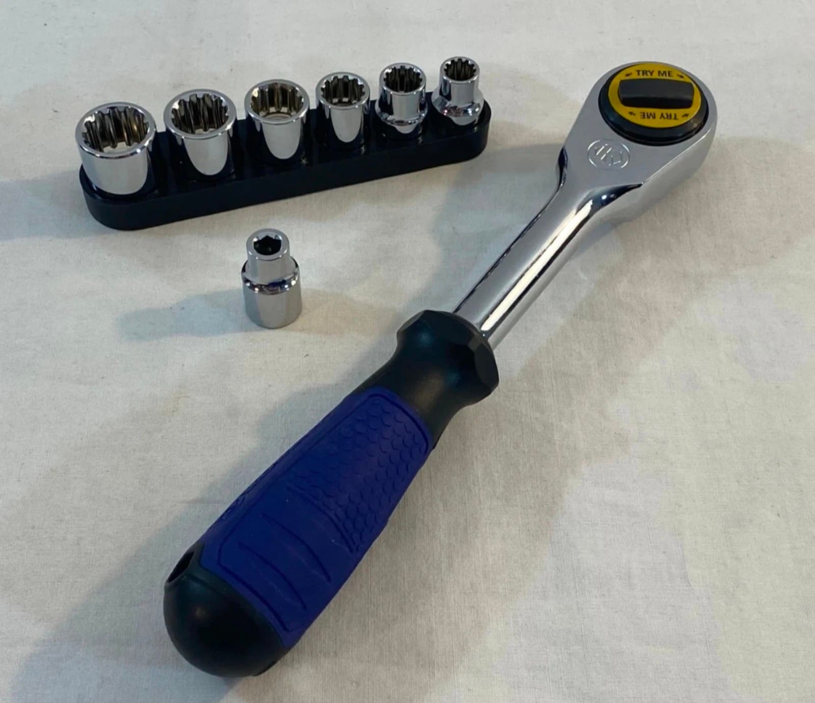 Kobalt Double Drive Ratchet + Sockets - Image 1