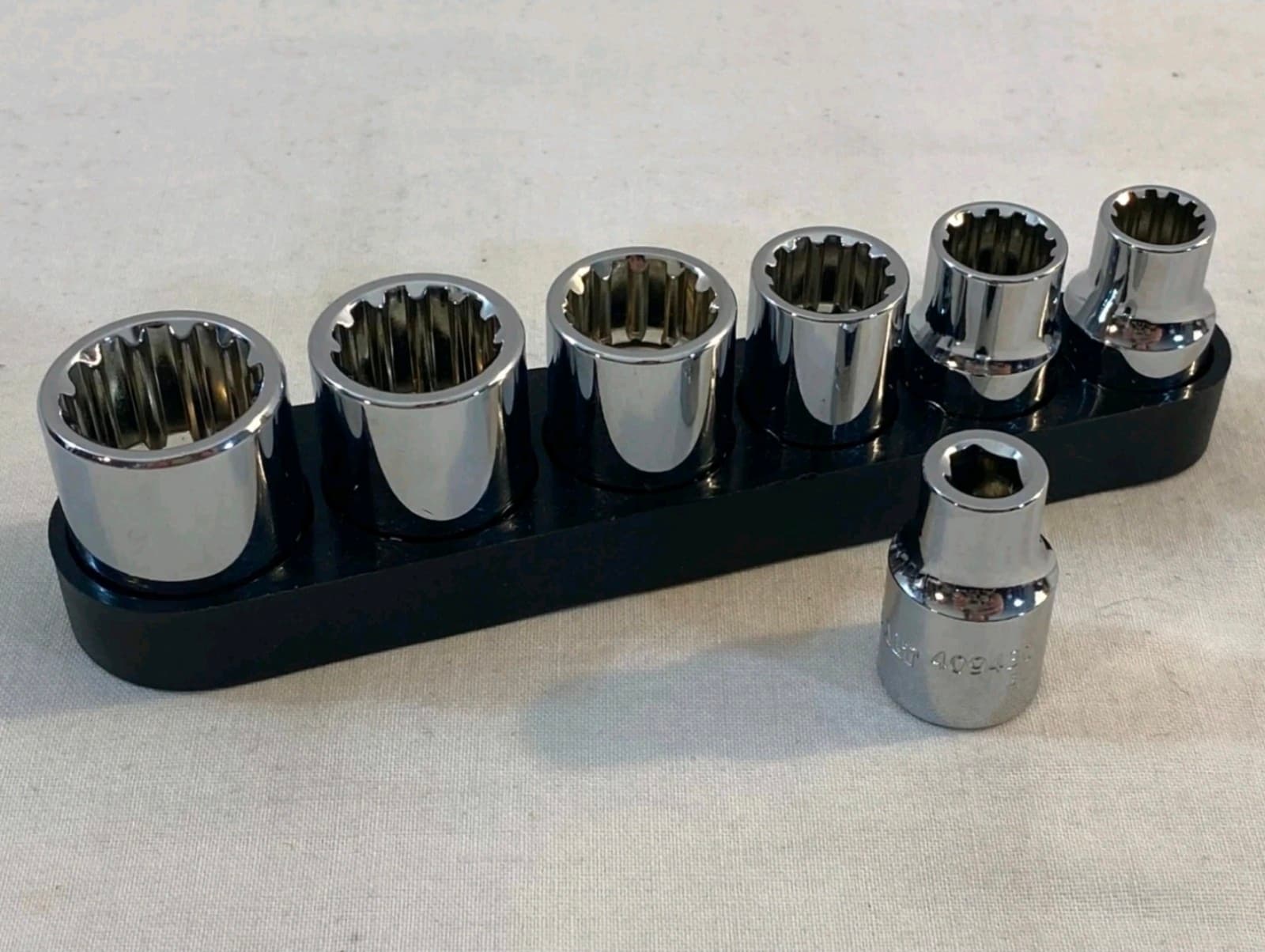 Kobalt Double Drive Ratchet + Sockets - Thumbnail 7