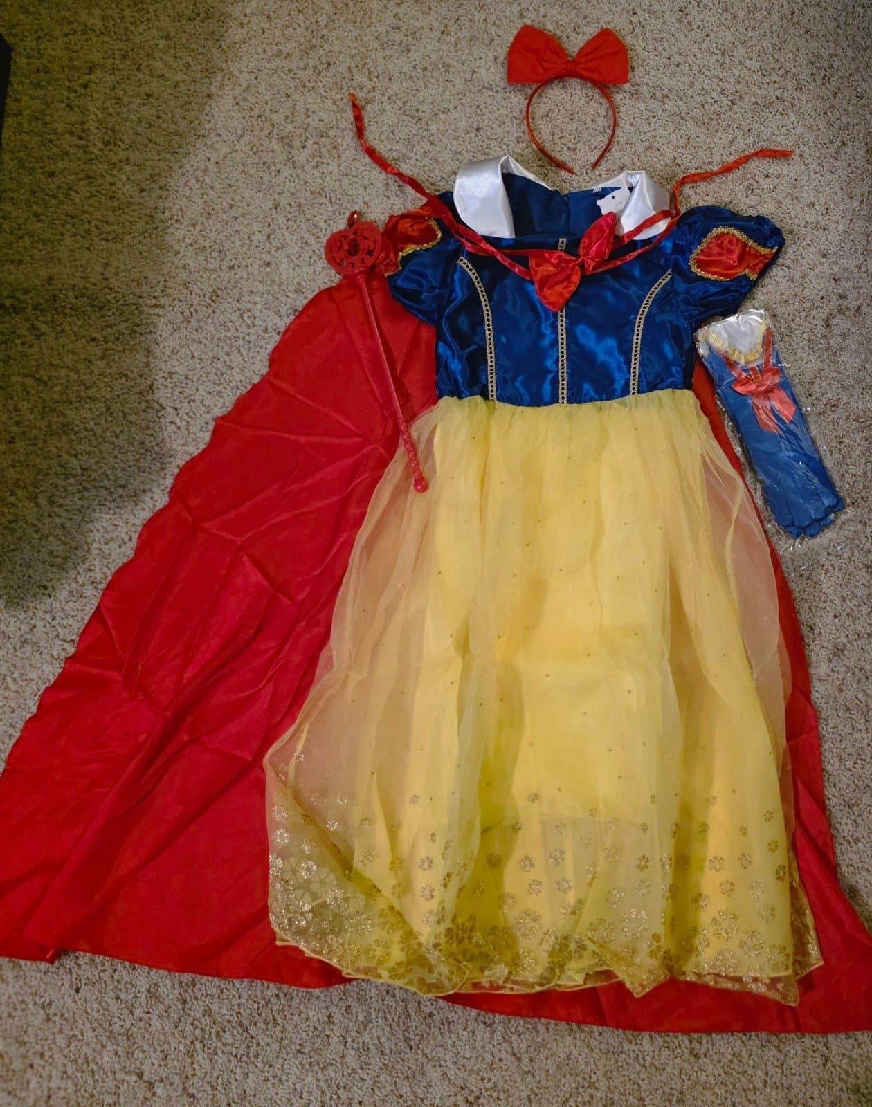 Snow White Costume sz Large - Image 1