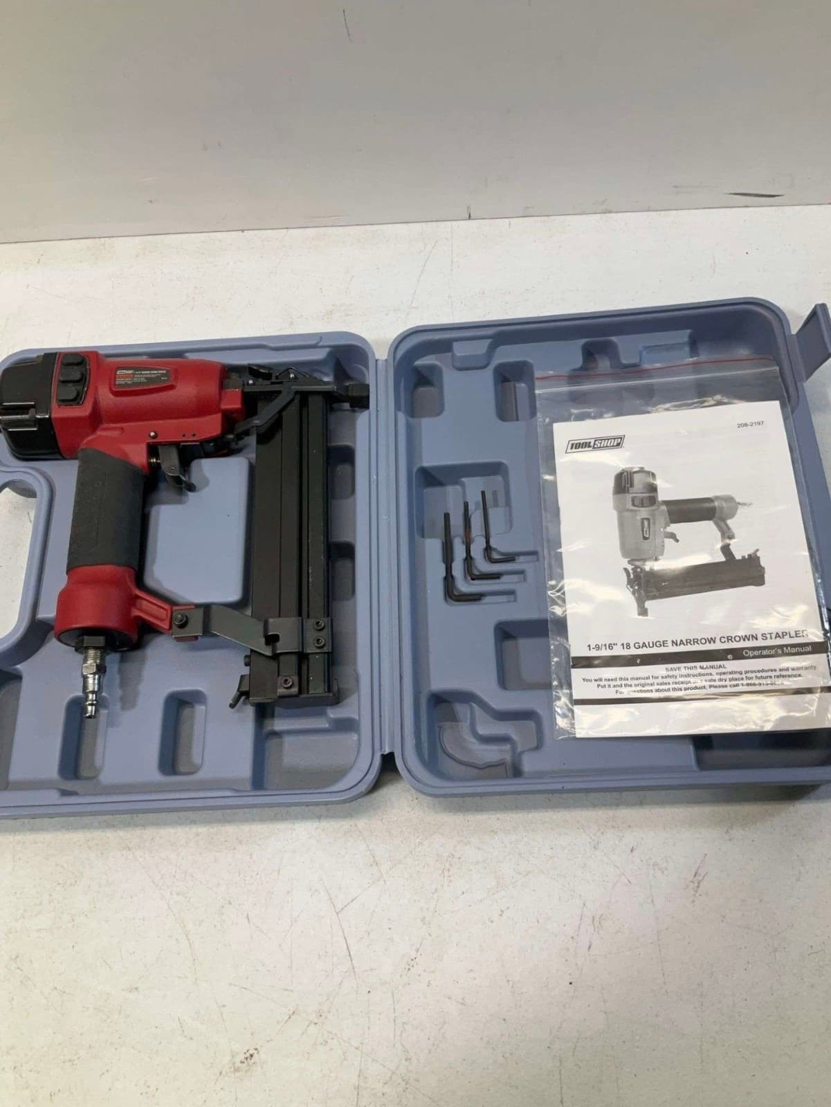 Tool Shop Pnuematic Air 1-9/16” 18 Gauge Narrow Crown Stapler w/Case - Image 1