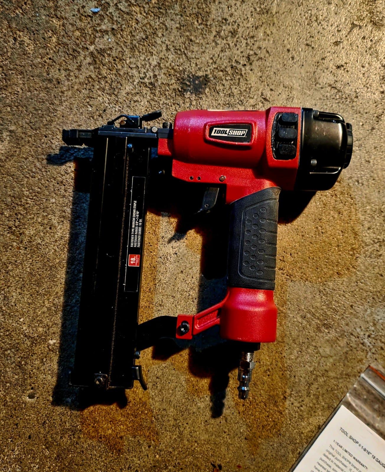 Tool Shop Pnuematic Air 1-9/16” 18 Gauge Narrow Crown Stapler w/Case - Image 1