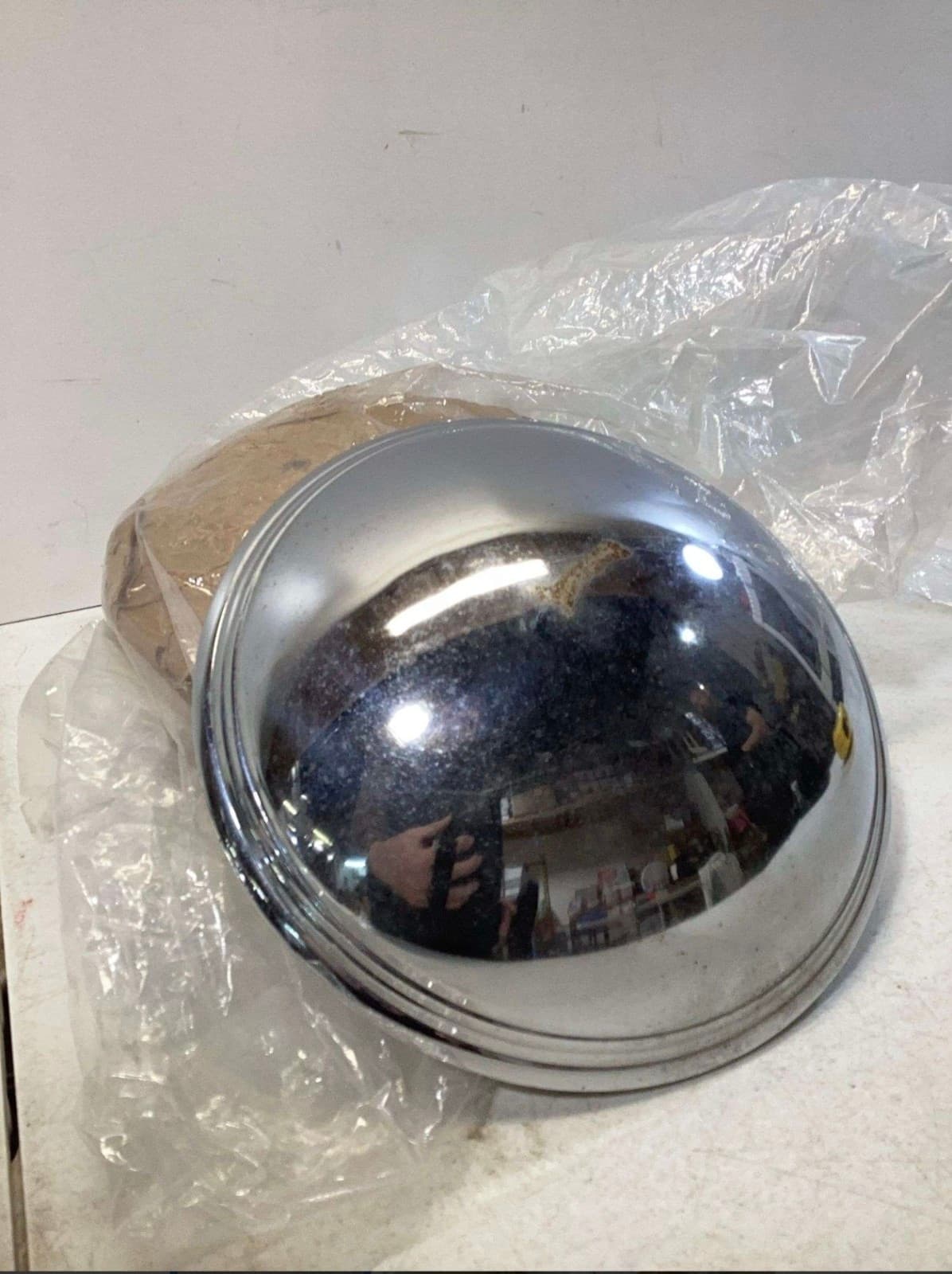 Moon Shaped Hubcaps 8" x4 - Thumbnail 3