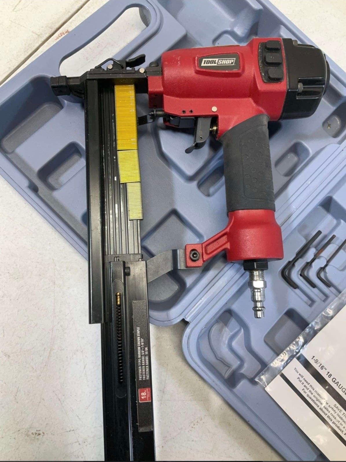 Tool Shop Pnuematic Air 1-9/16” 18 Gauge Narrow Crown Stapler w/Case - Thumbnail 3