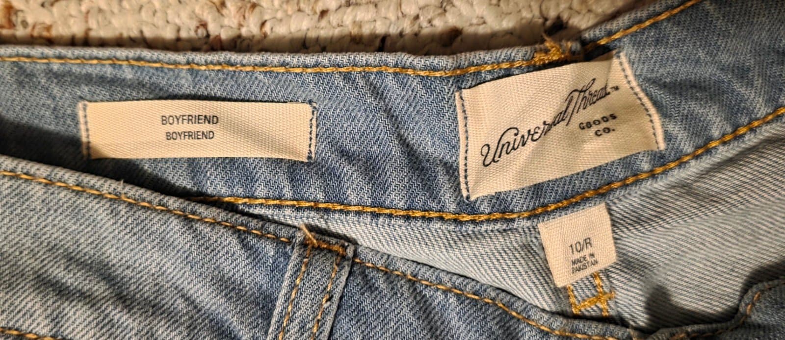 Women's Jeans Sz 10R Universal Threads Boyfriend Jeans - Thumbnail 2