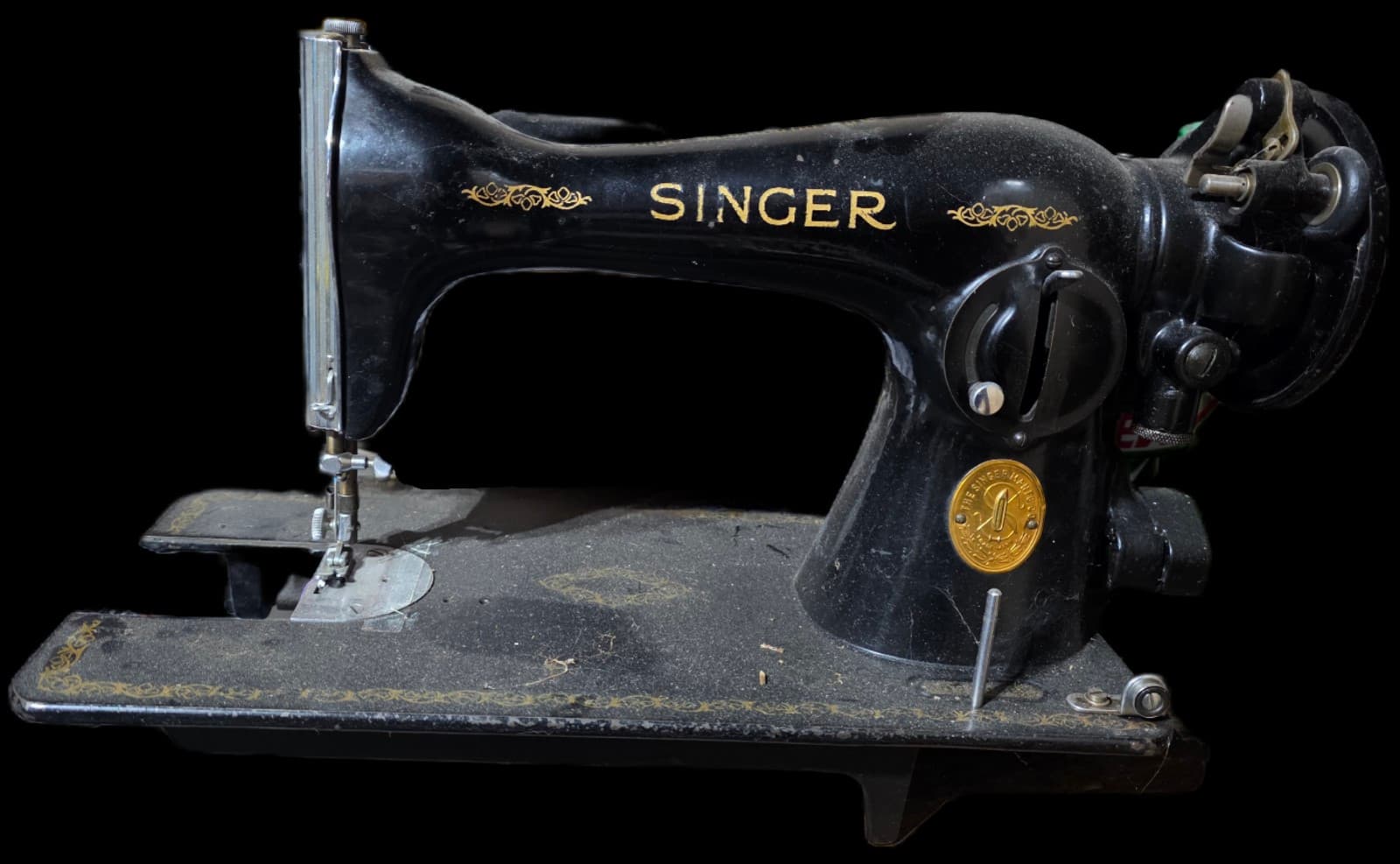 Vintage Singer 15-91 Sewing Machine Clean - Thumbnail 2