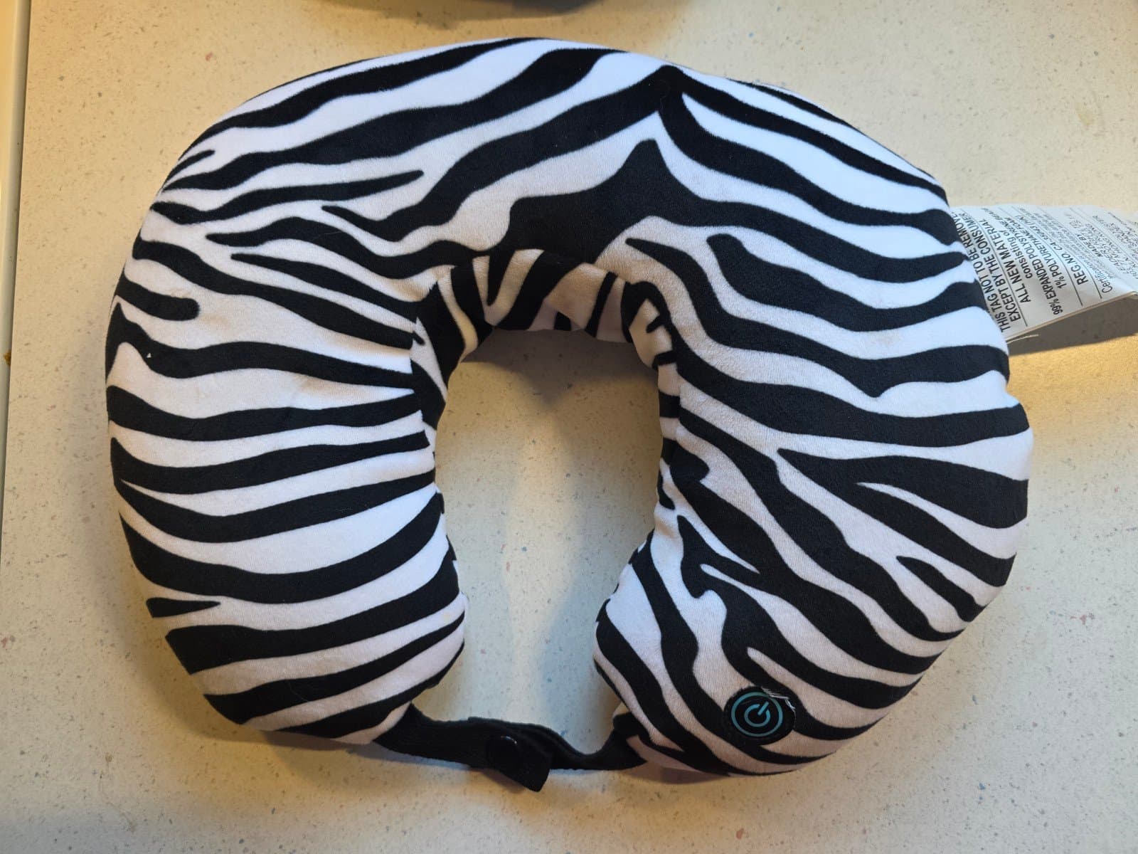Vibrating Travel Pillow - Image 1