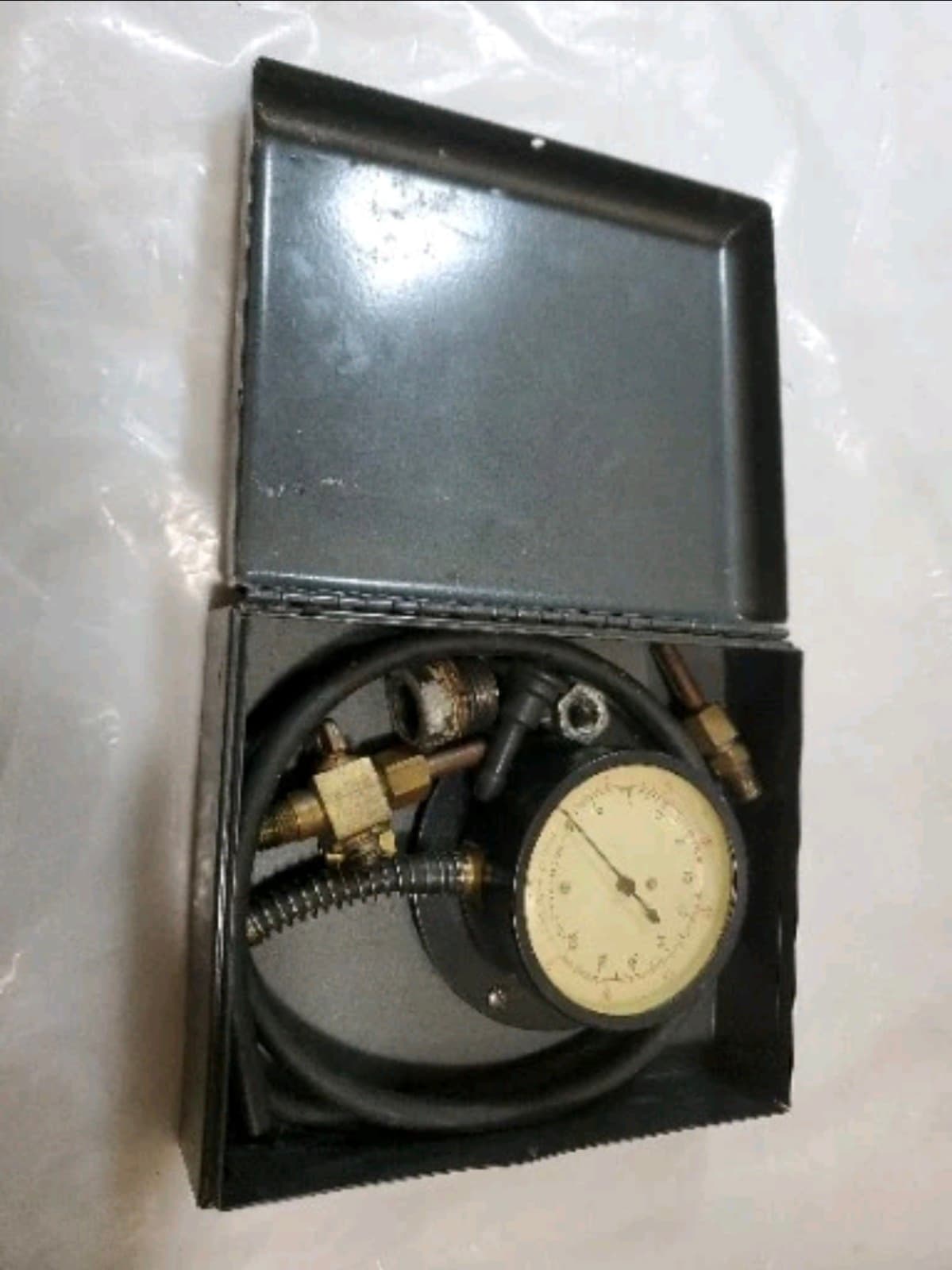 Vintage Rego LP Gas Tester in Metal Case - Thumbnail 4