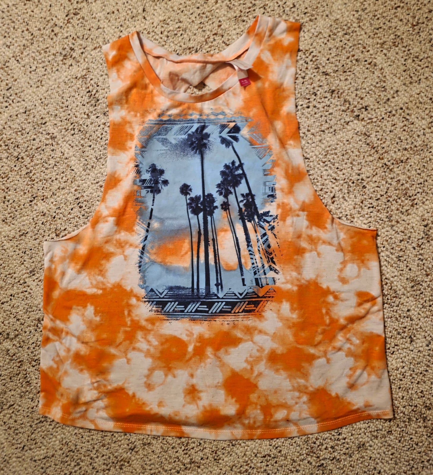 Women's Tank top sz XL - Image 1