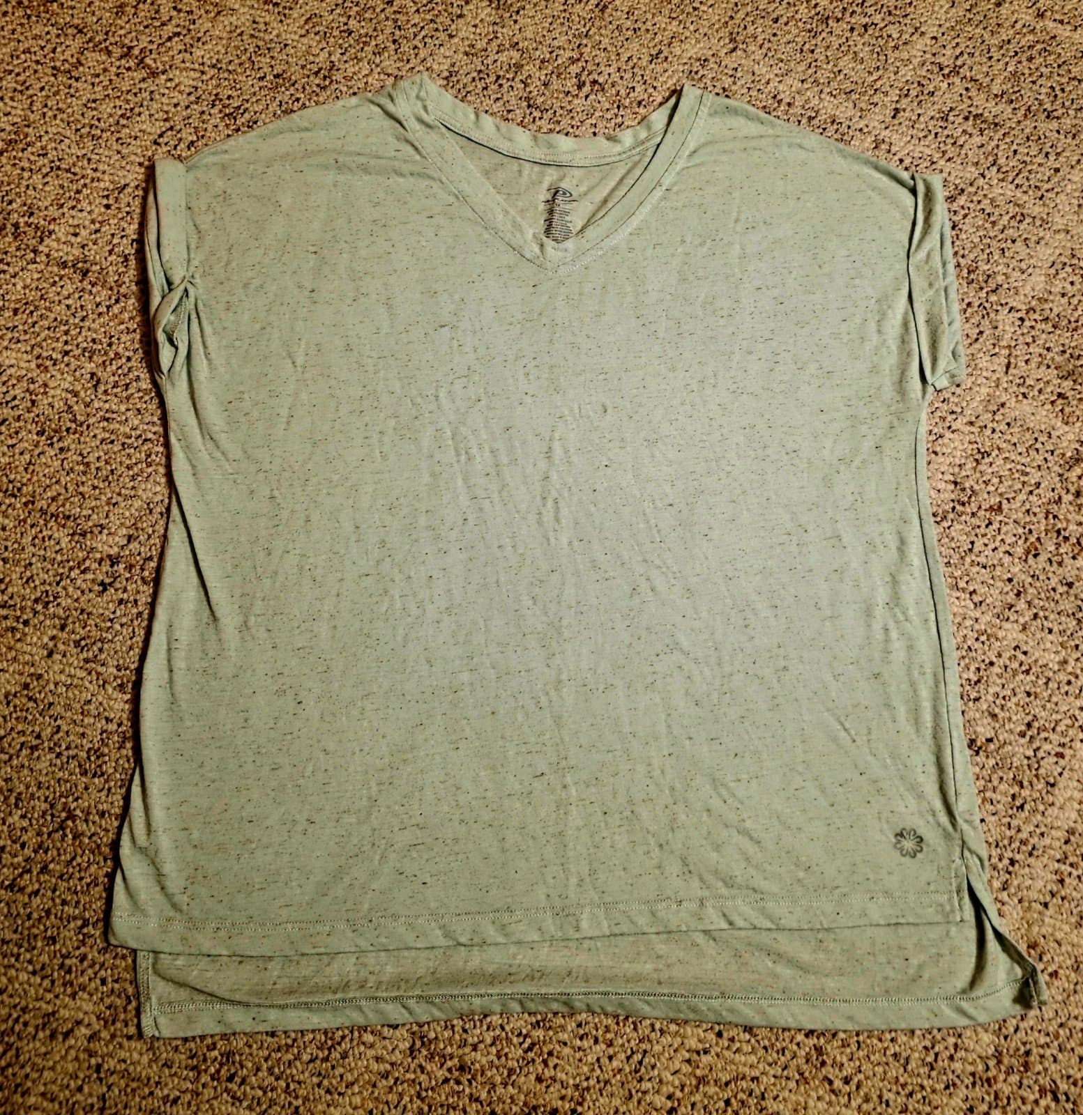 Women's tank top sz 2x light green/mint - Image 1