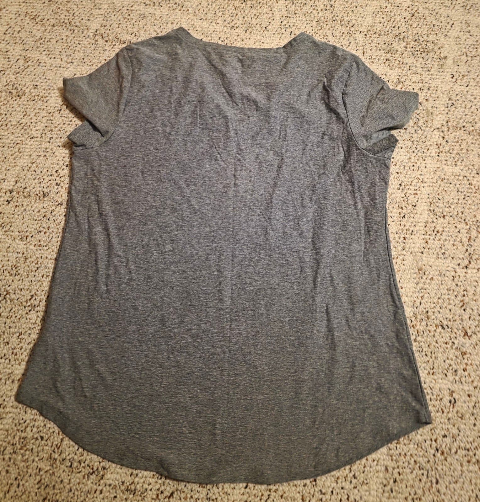 Women's shirt sz 2x - Thumbnail 3