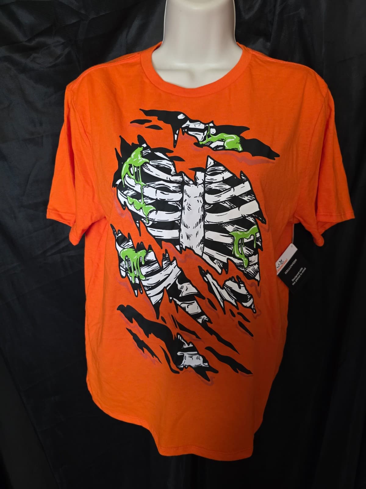 Halloween T-Shirt girls XXL or women's s/m - Image 1