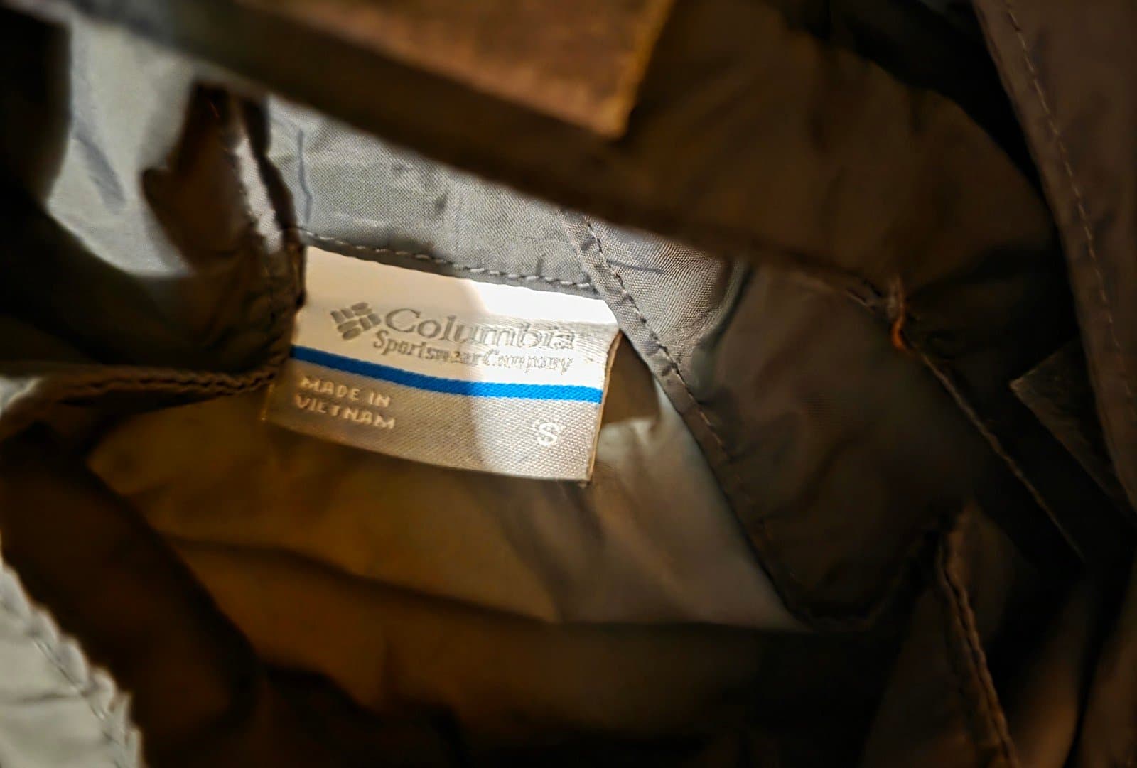 Columbia Windbreaker sz S - Thumbnail 2