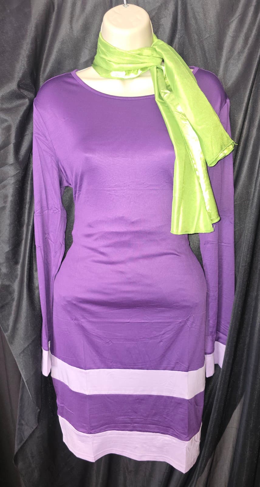 Scooby Doo Character Daphne Costume sz Large - Image 1