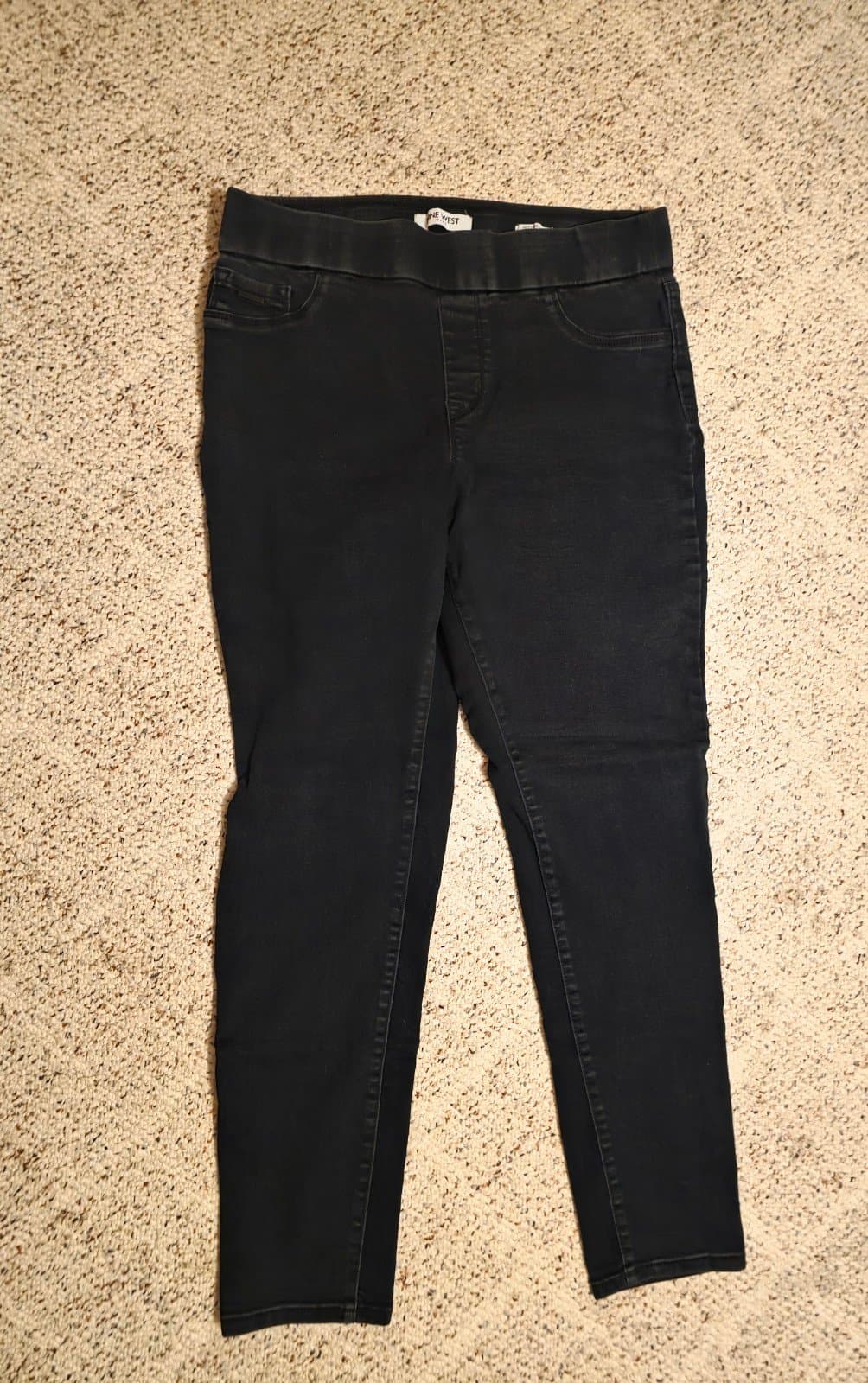 Women's Straight Leg Jeans sz 10 - Thumbnail 2