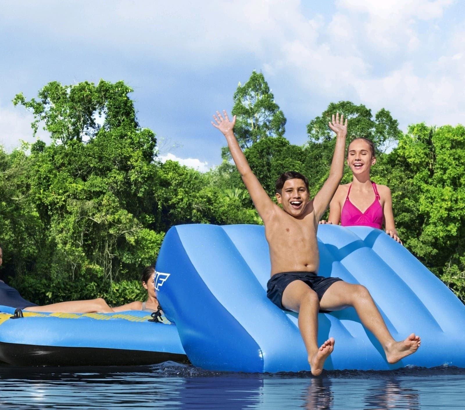 Bestway Hydro Force Detachable Summer Slide 5 Person Inflatable Activity Island - Thumbnail 5