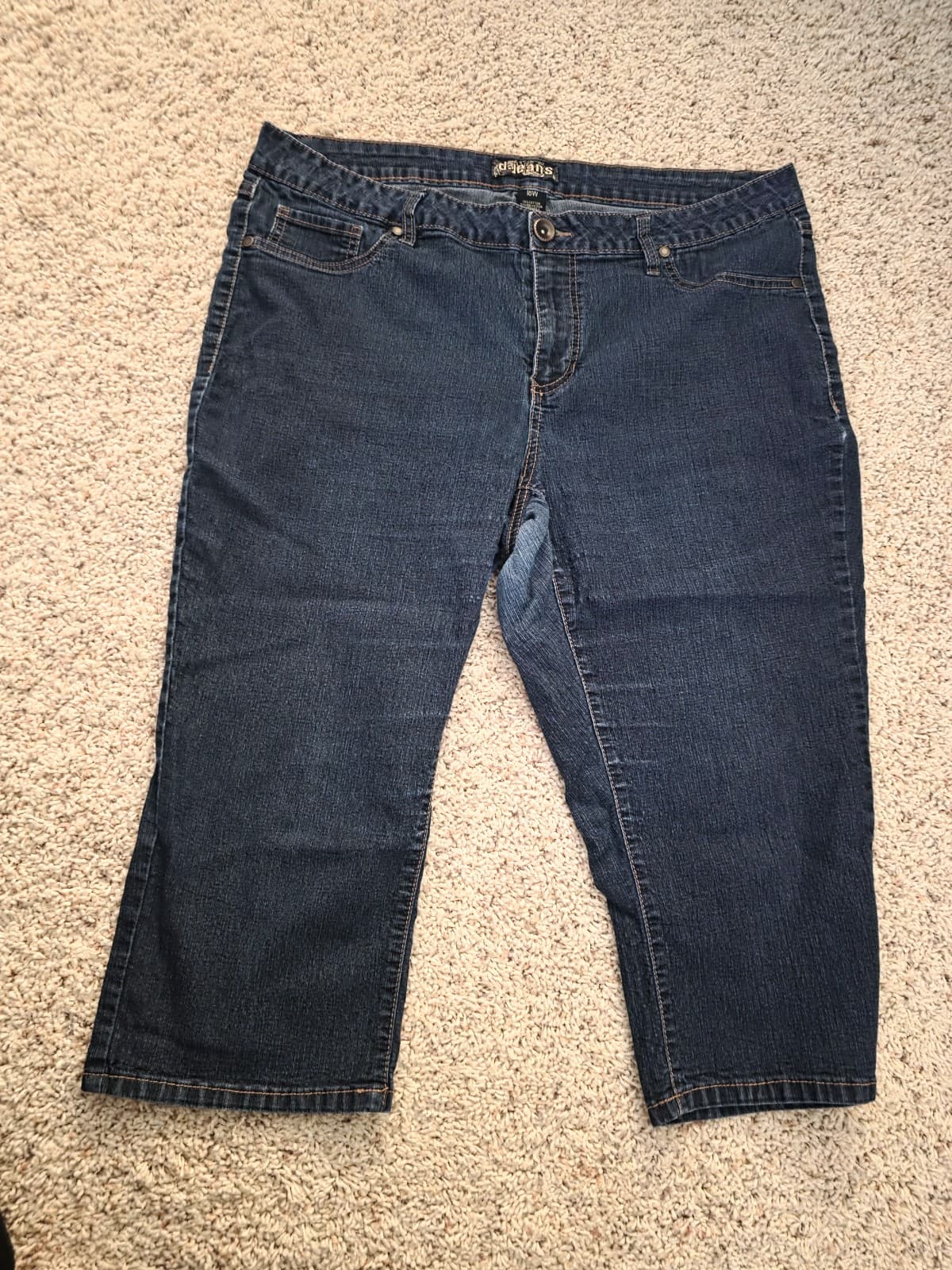 Women's Capris sz 18 by D Jeans - Image 1