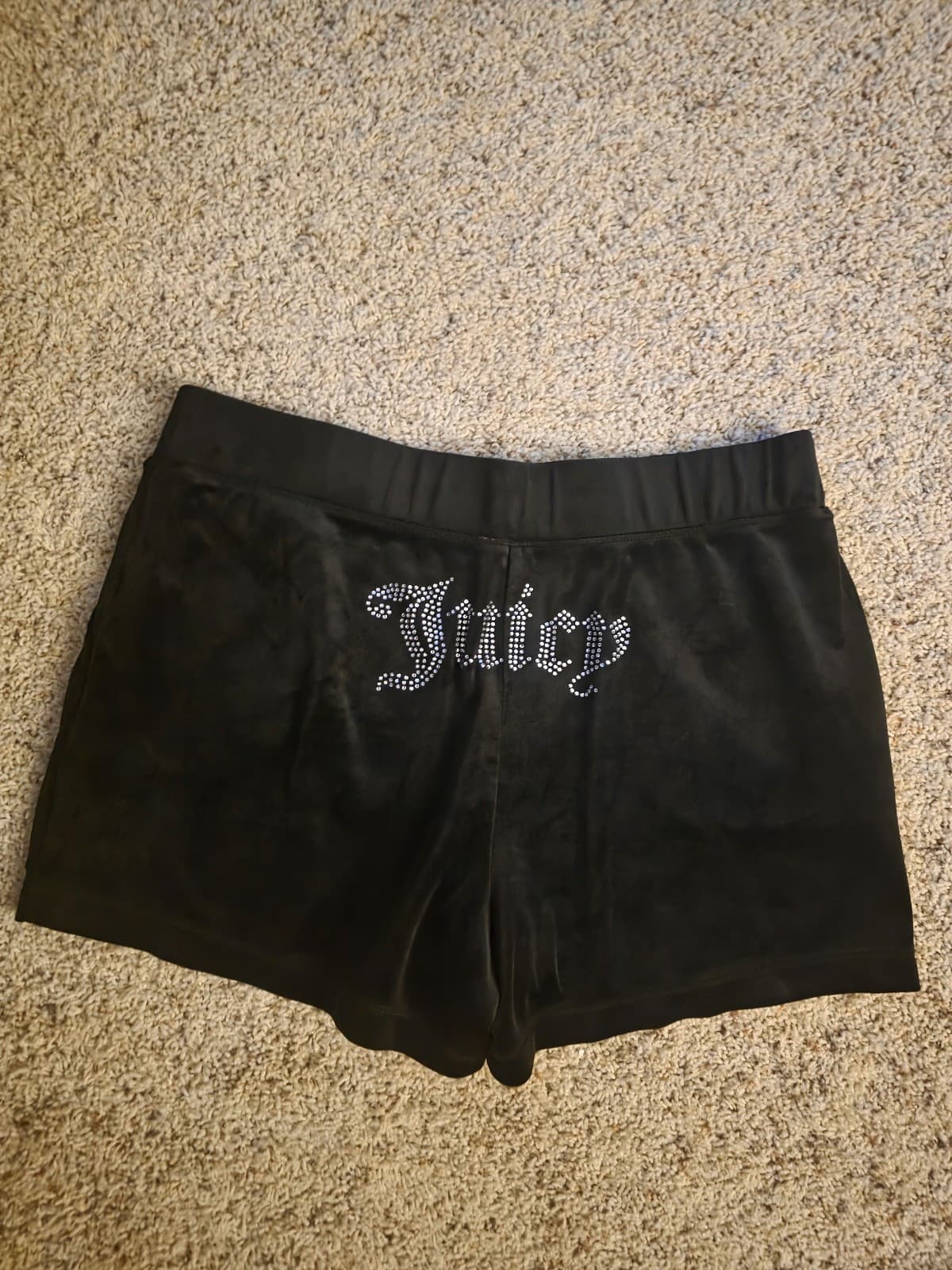 Women's Juicy Shorts sz XL - Thumbnail 2