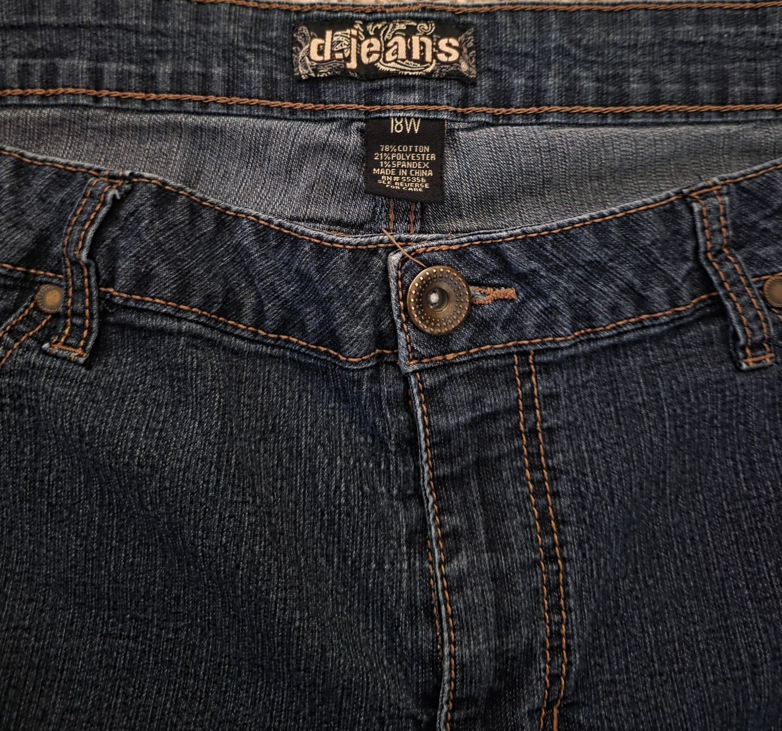 Women's Capris sz 18 by D Jeans - Thumbnail 2