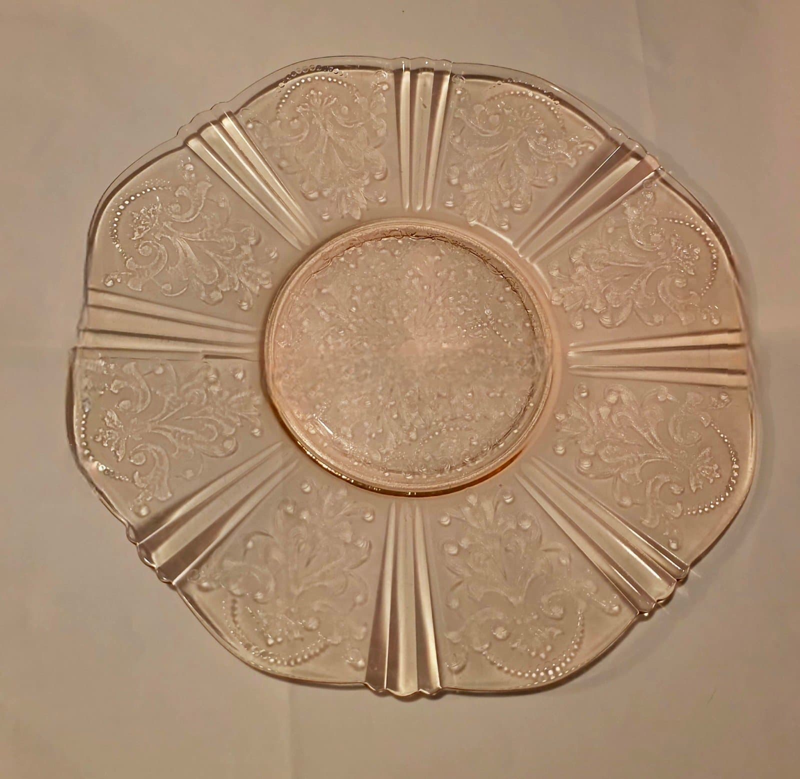 Macbeth-Evans American Sweetheart pink depression glass salver plate. - Thumbnail 3