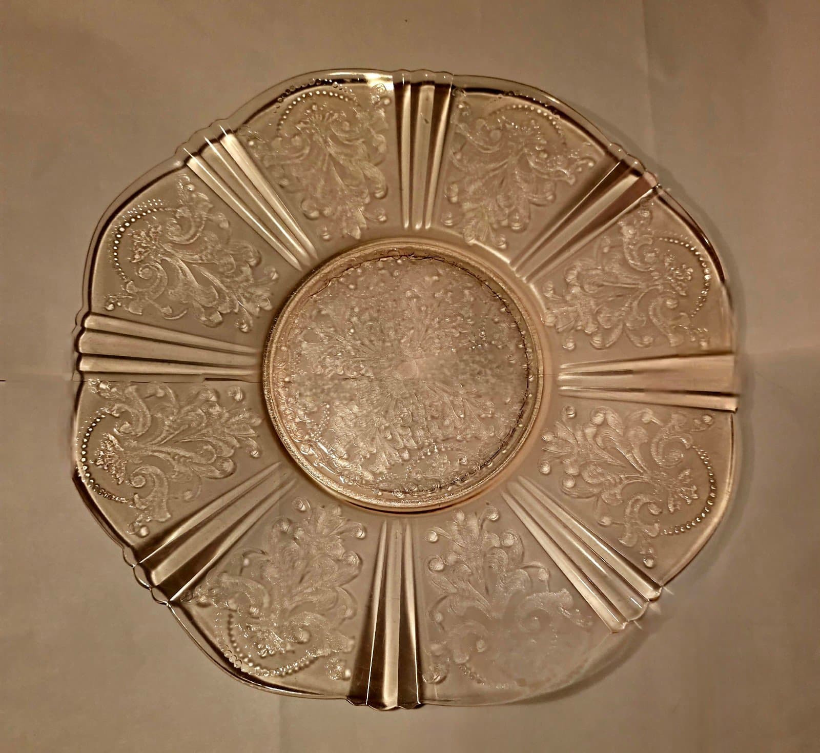 Macbeth-Evans American Sweetheart pink depression glass salver plate. - Thumbnail 2