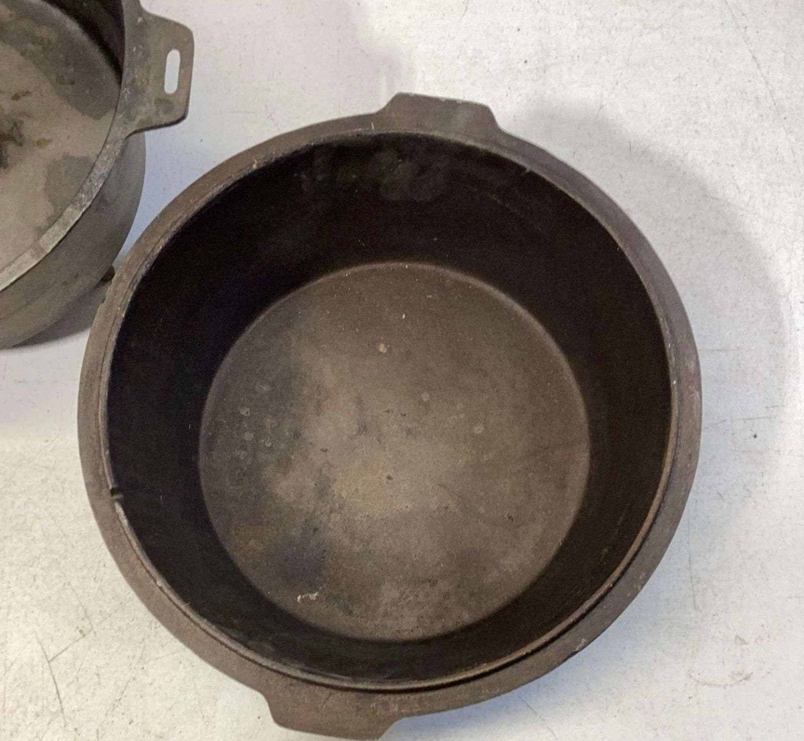 Camp Chef Cast Iron Dutch Oven Ultimate Turkey Roaster Smoker Cooker 13" W 12”T - Thumbnail 3